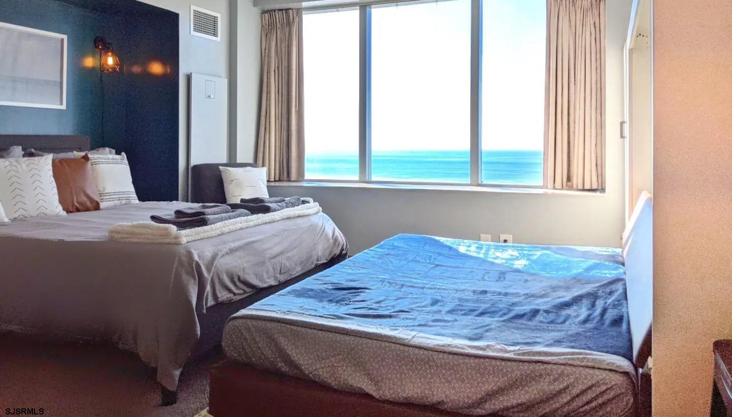 1515 Boardwalk Unit: 1708