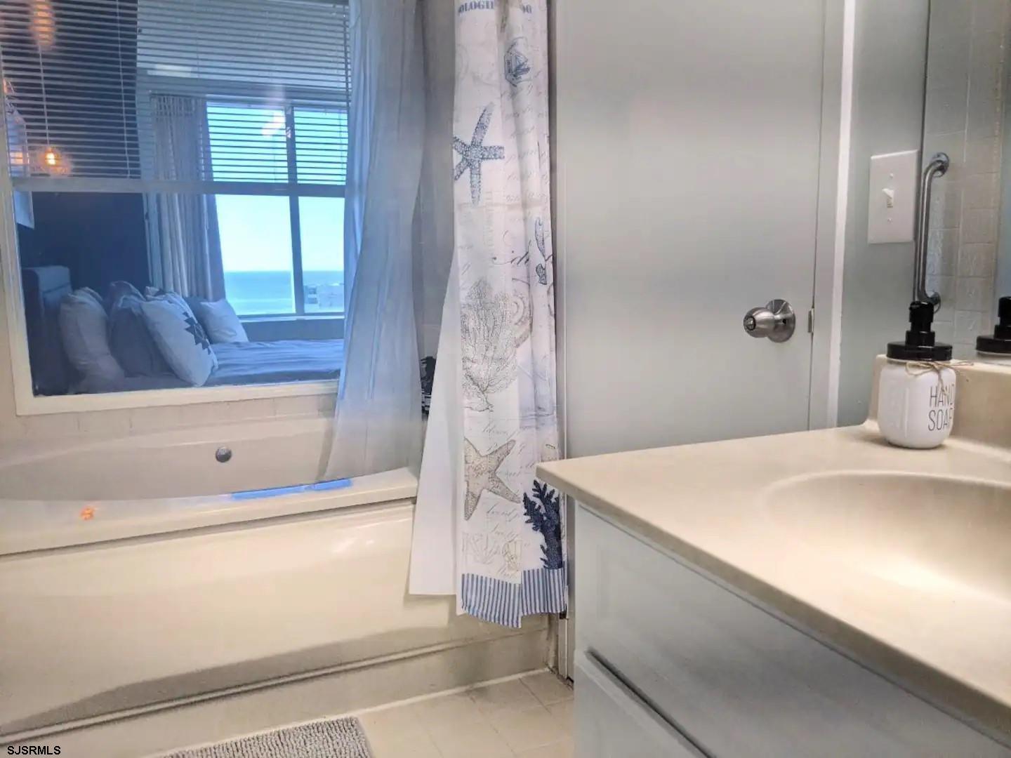 1515 Boardwalk Unit: 1708