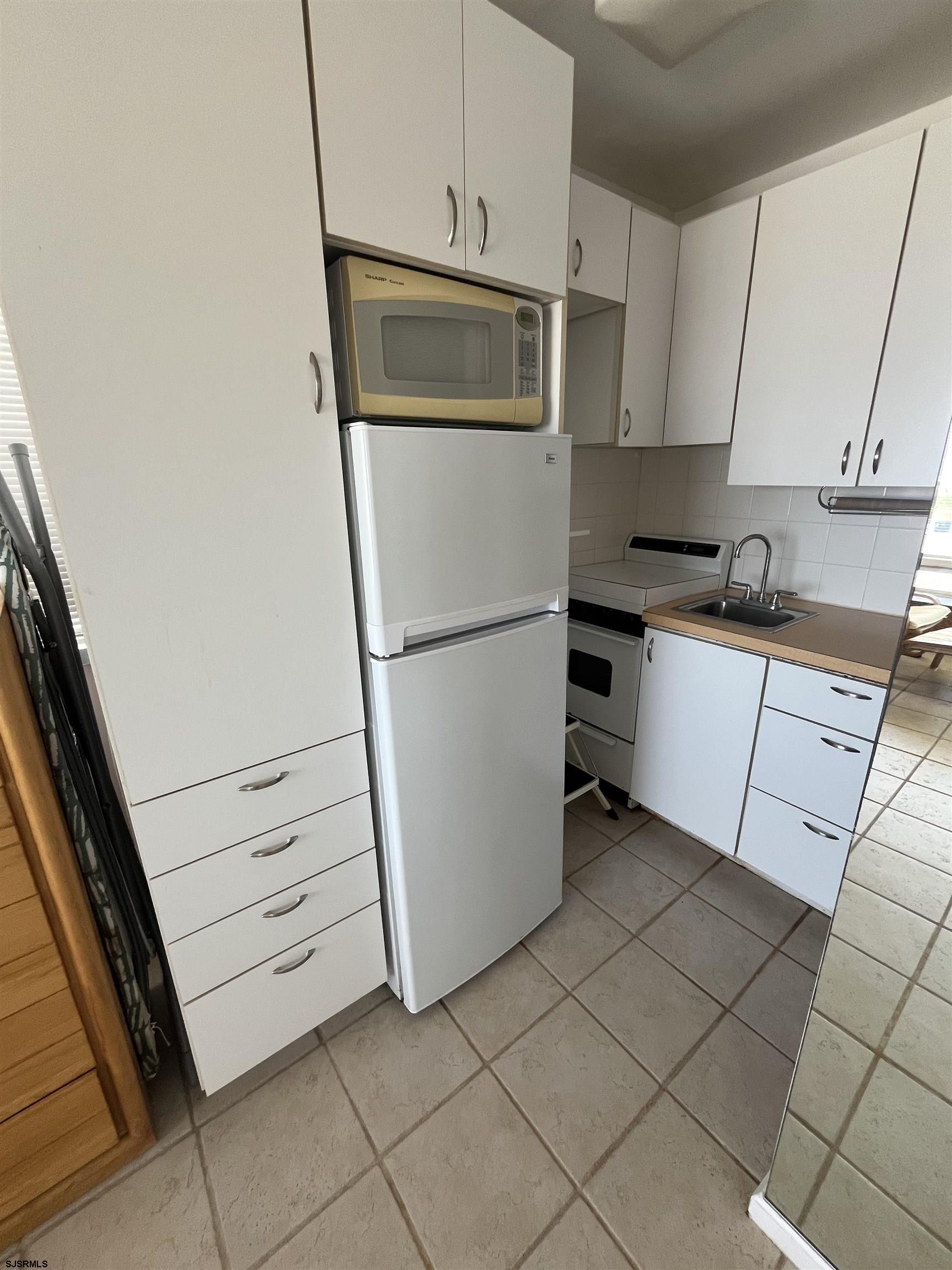 108 S Montpelier Ave Unit: 206