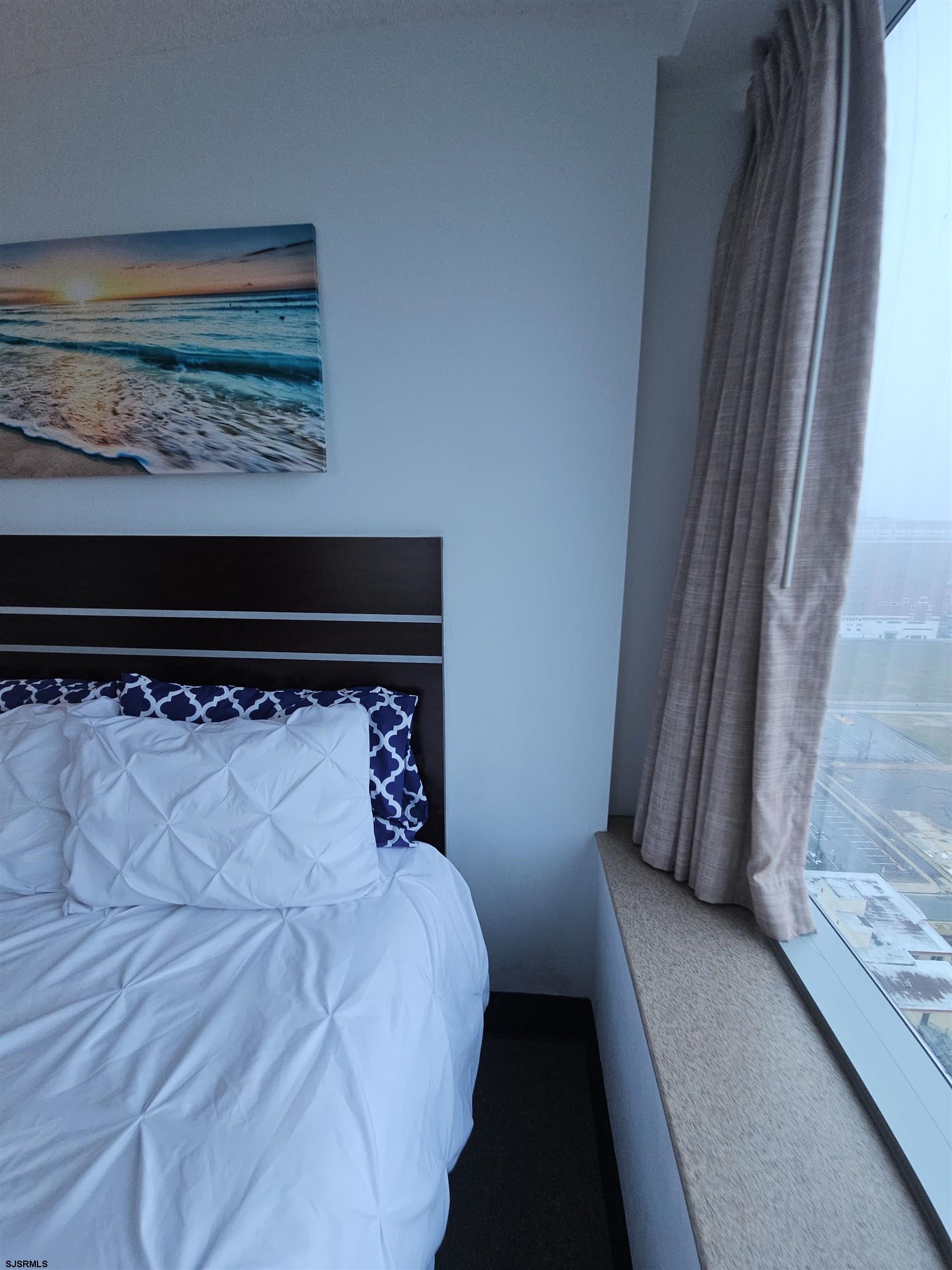 1515 Boardwalk Unit: 2911