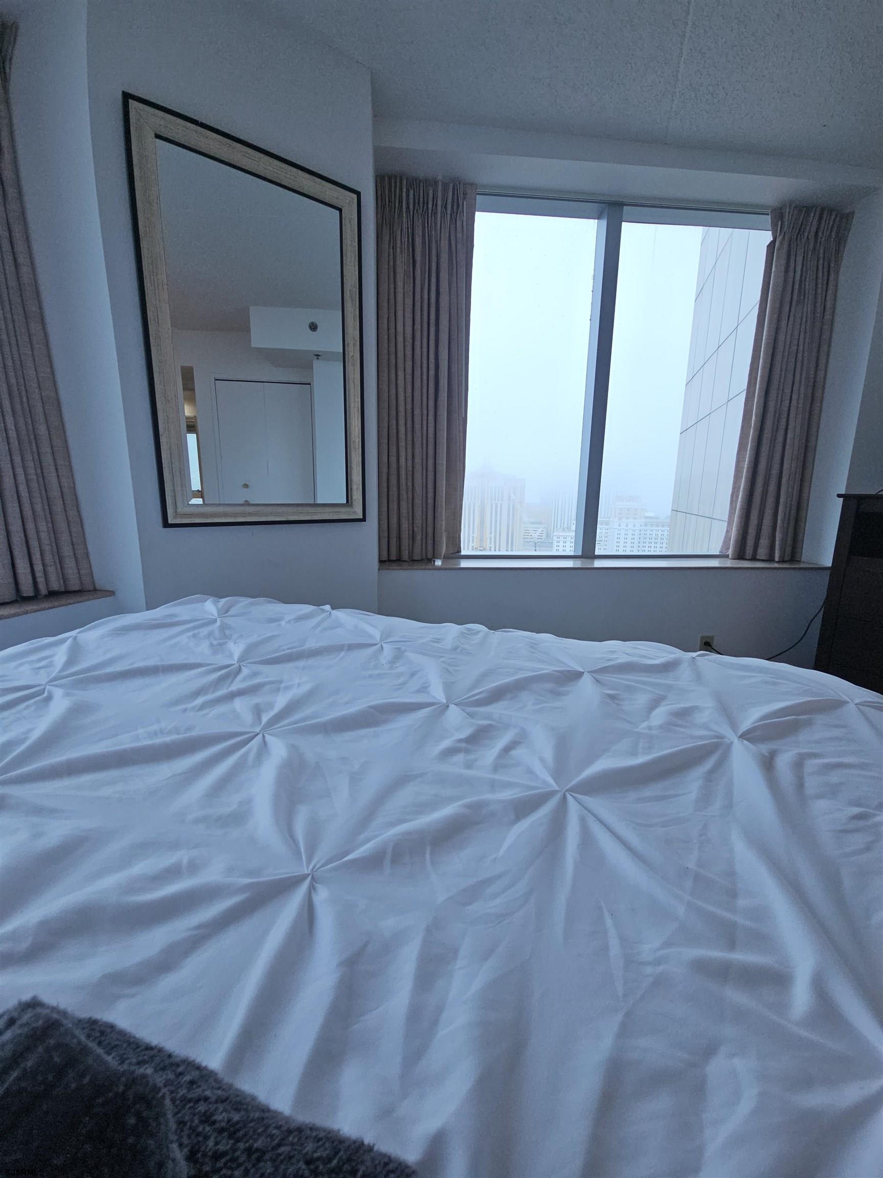 1515 Boardwalk Unit: 2911