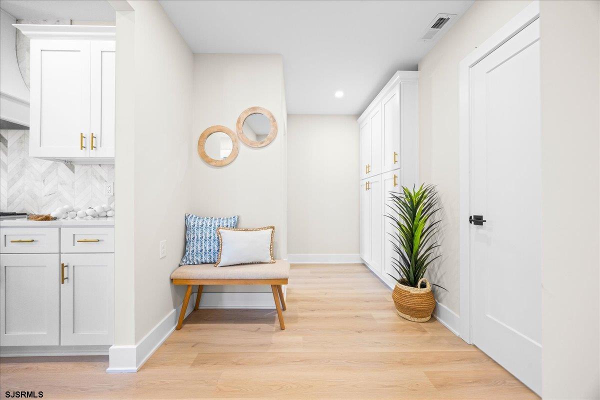 31 N Jasper Ave