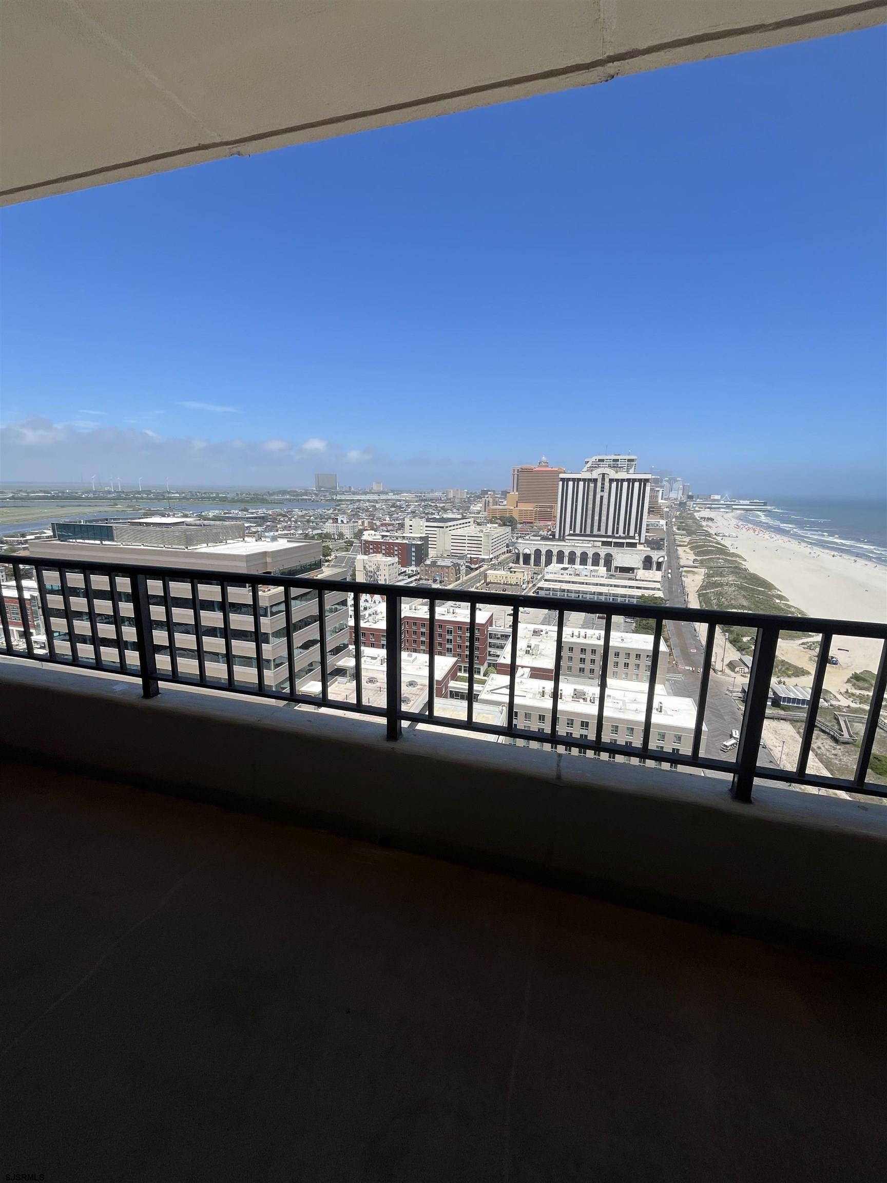 3851 Boardwalk Unit: 2407