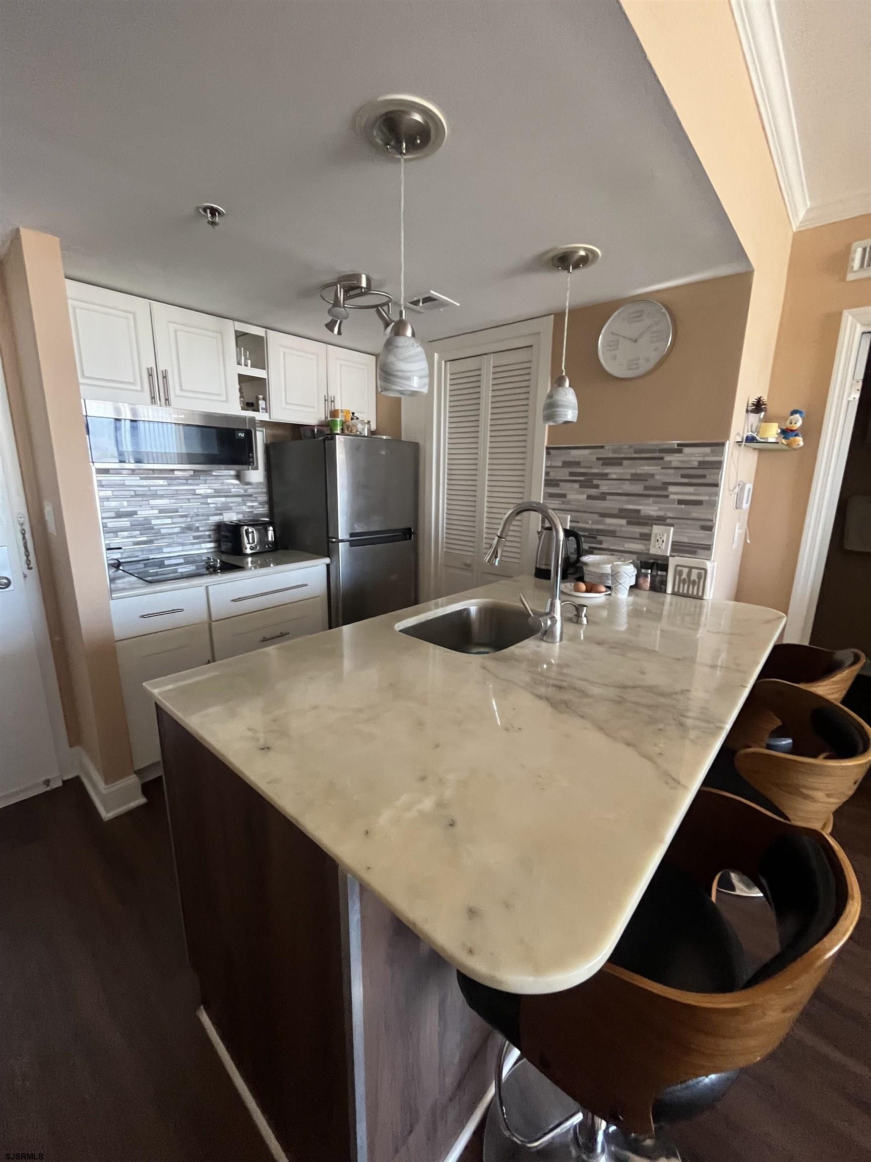 3851 Boardwalk Unit: 2407