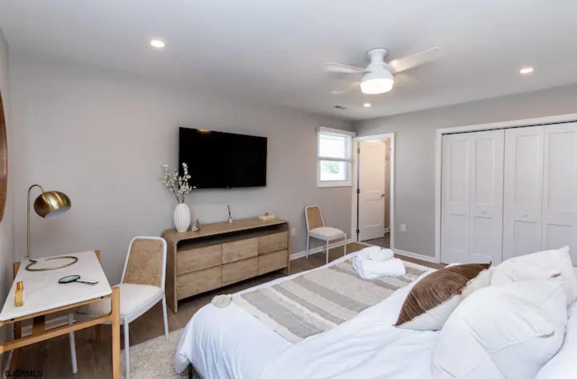 7007 Ventnor Gardens Plaza Unit: 2