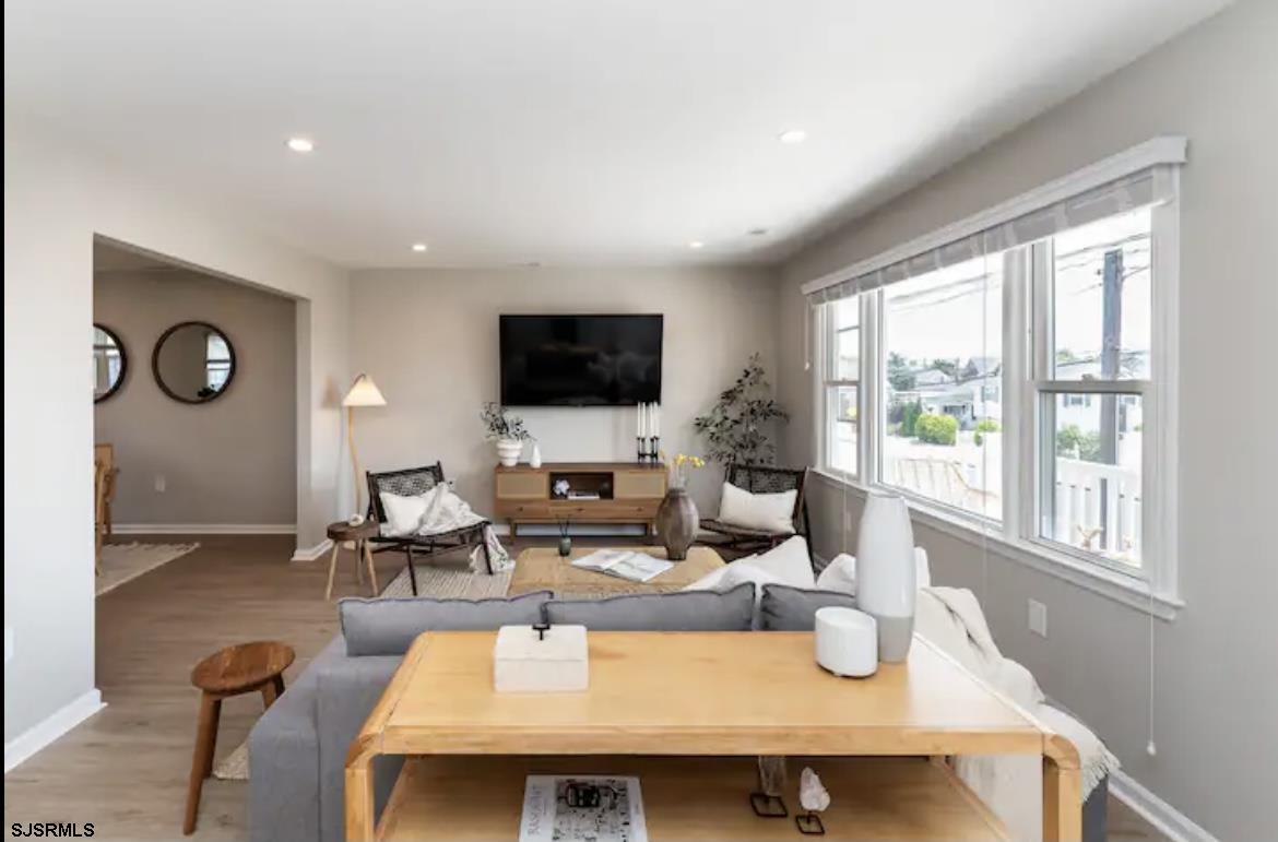 7007 Ventnor Gardens Plaza Unit: 2