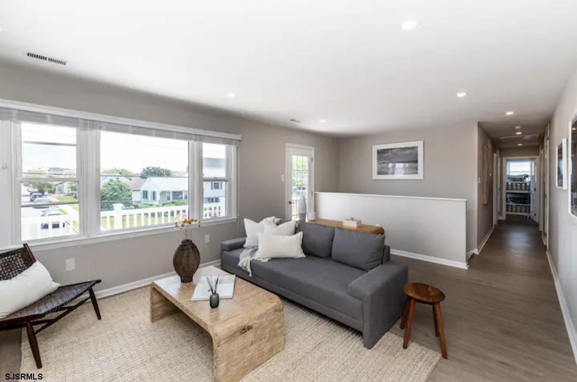 7007 Ventnor Gardens Plaza Unit: 2