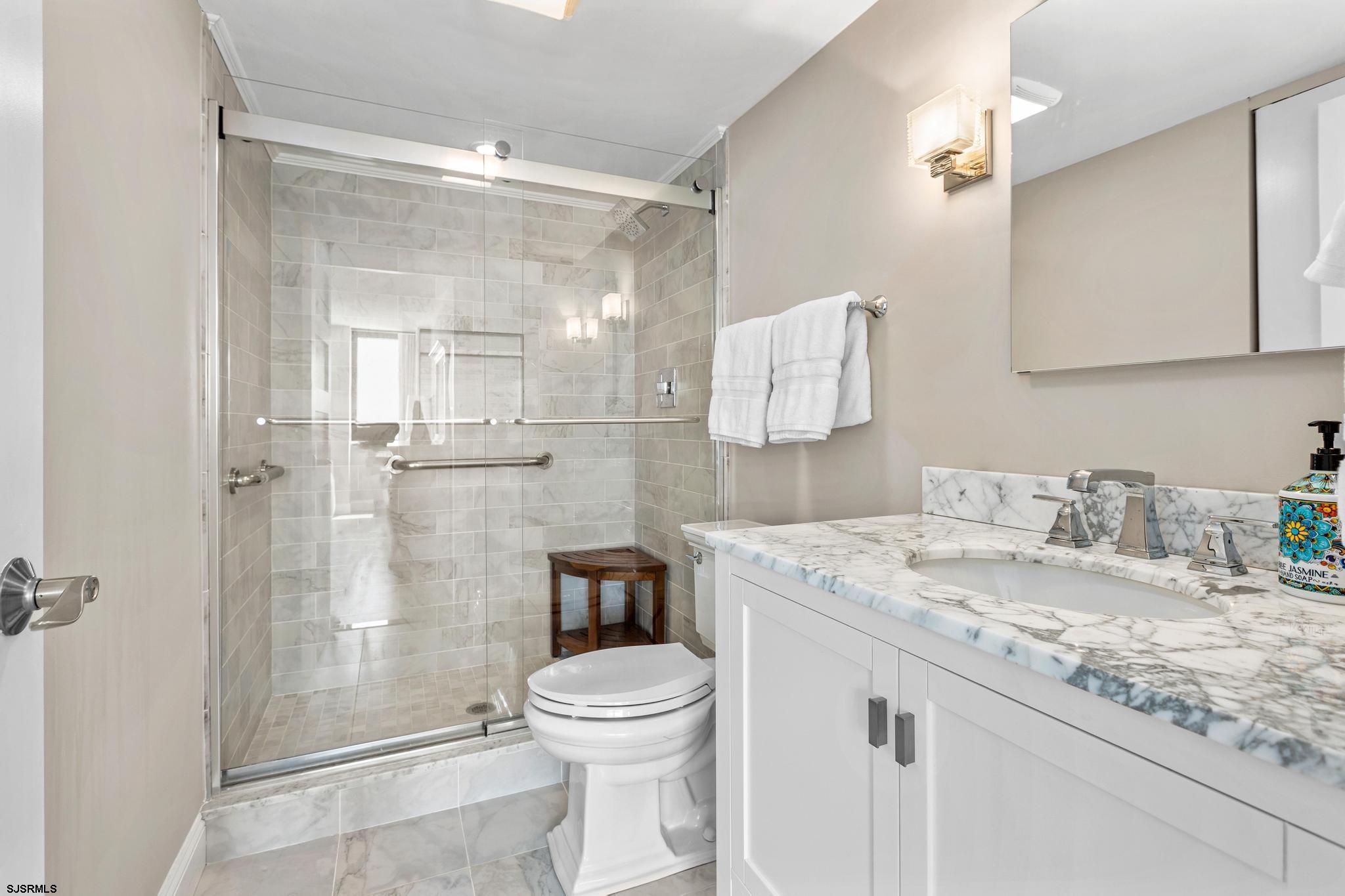 111 S 16th Ave Unit: 622