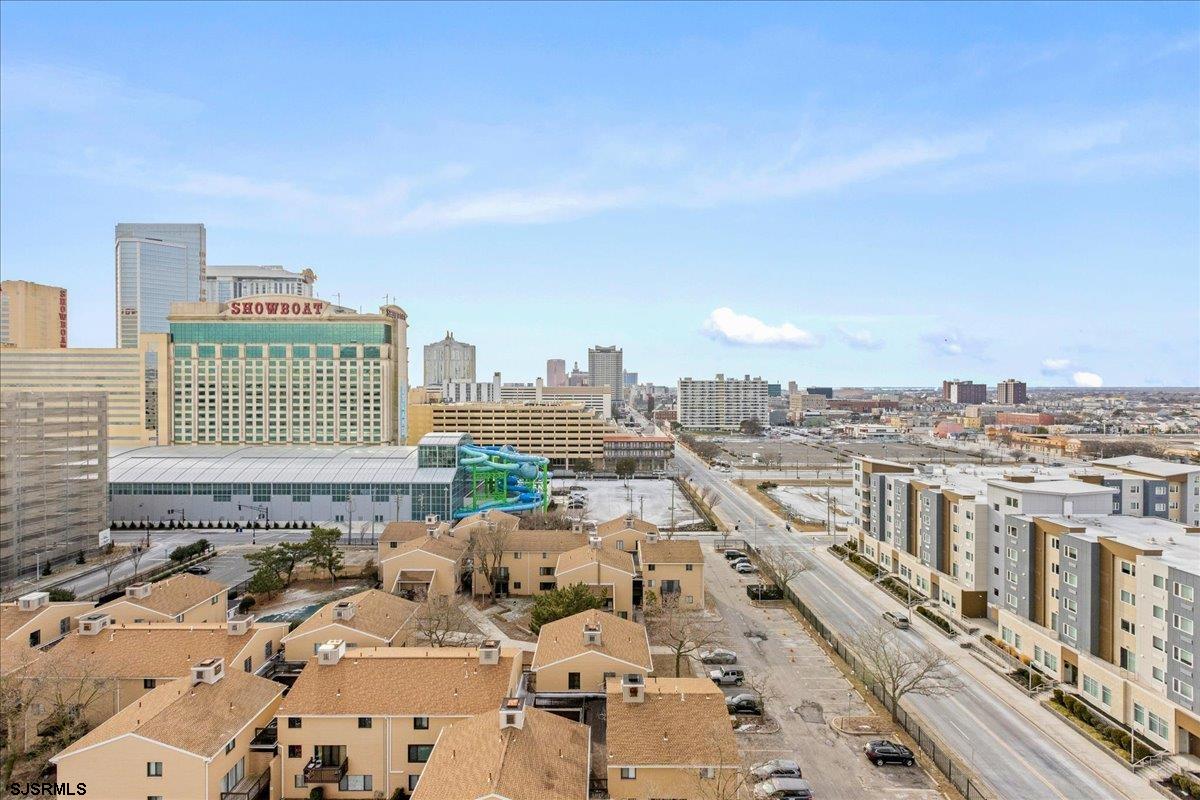 526 Pacific Ave Unit: 1304