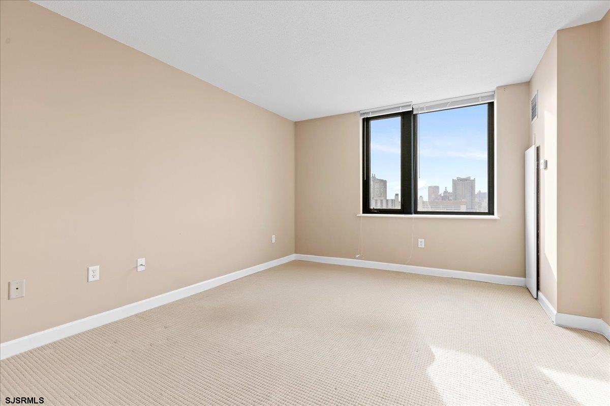 526 Pacific Ave Unit: 1304