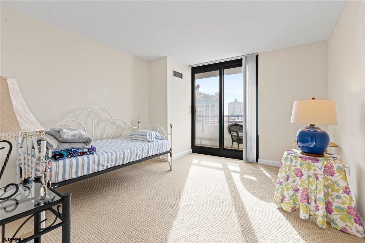 526 Pacific Ave Unit: 1304