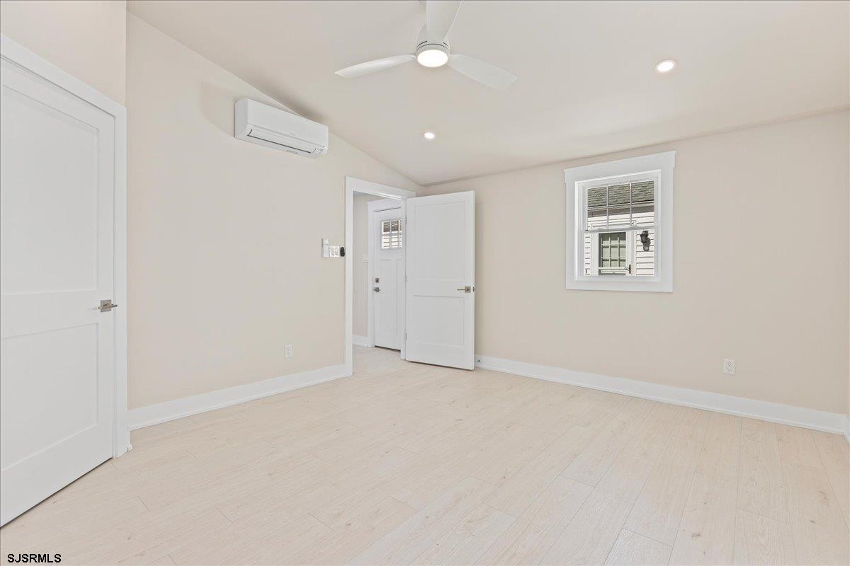 113 N Belmont Ave