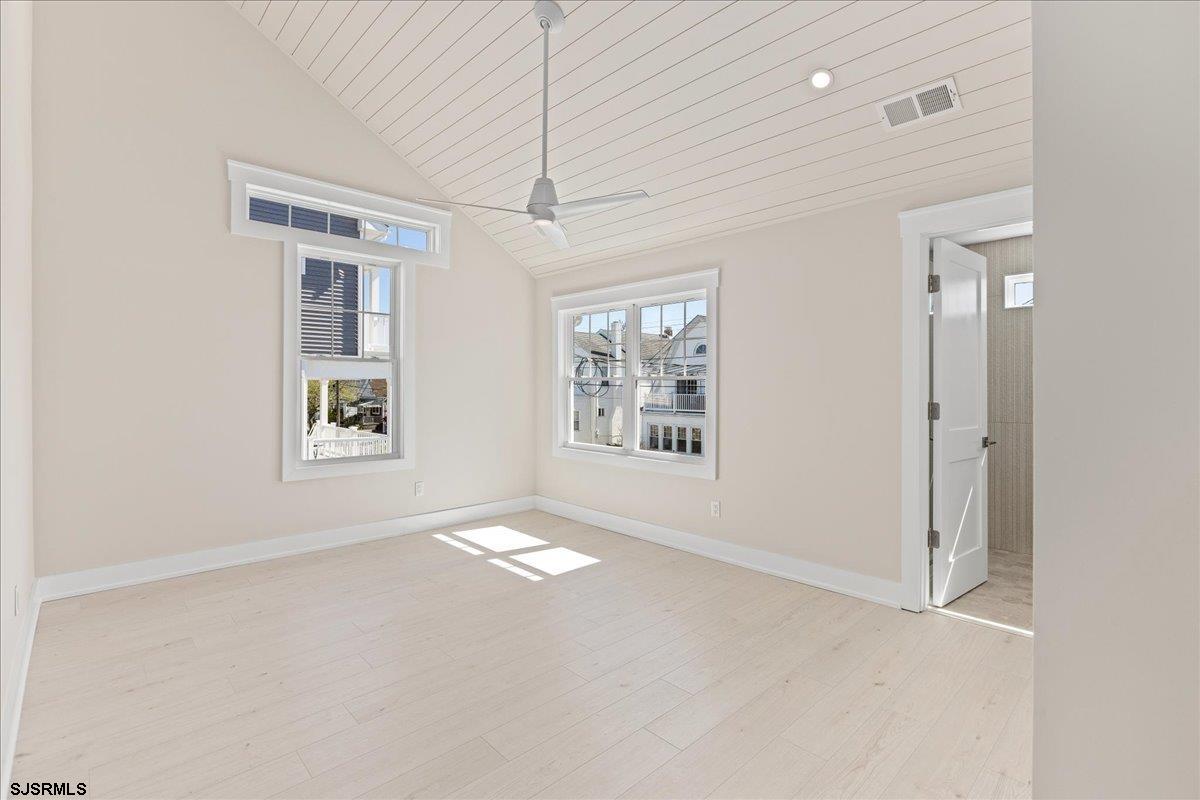 113 N Belmont Ave