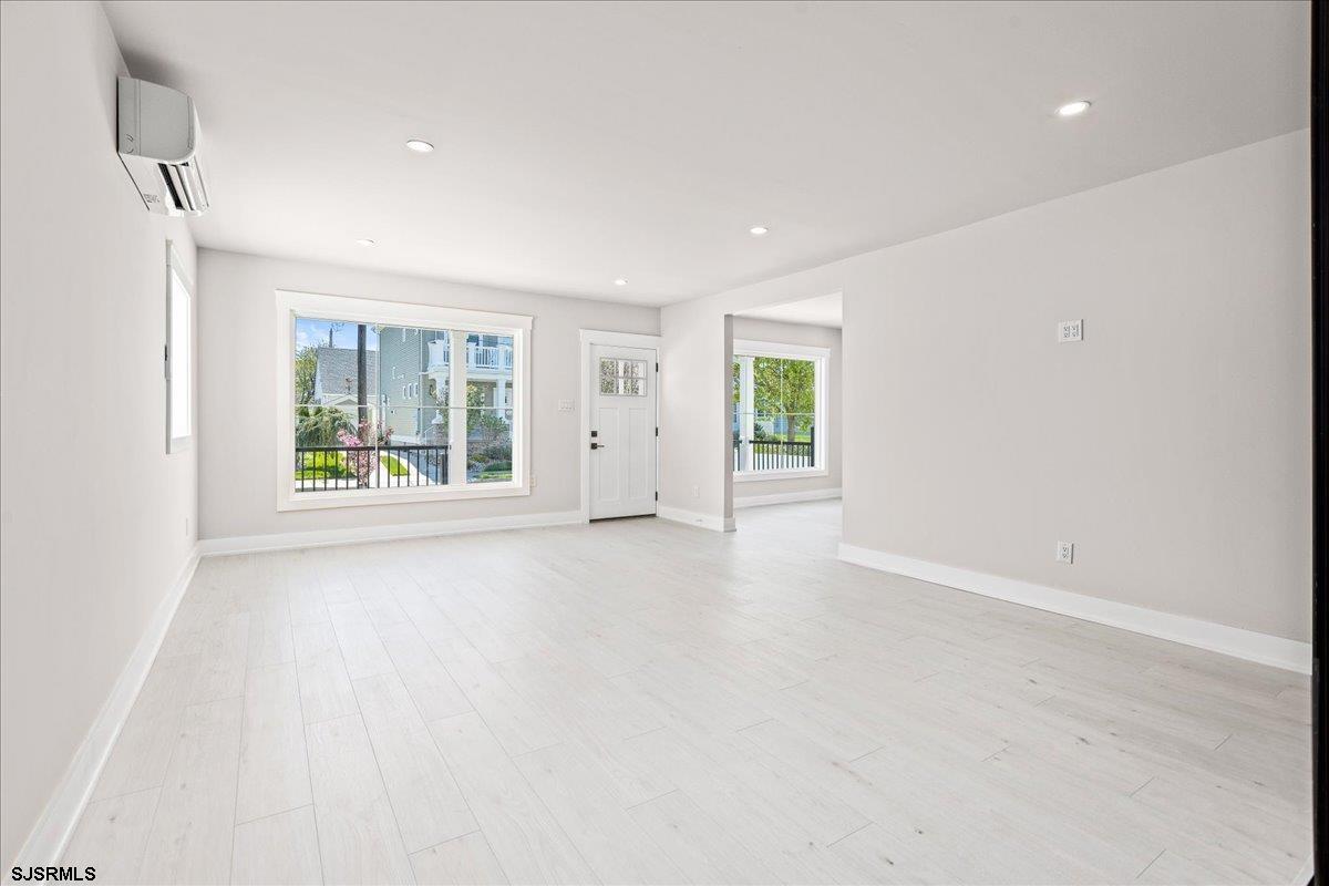 113 N Belmont Ave