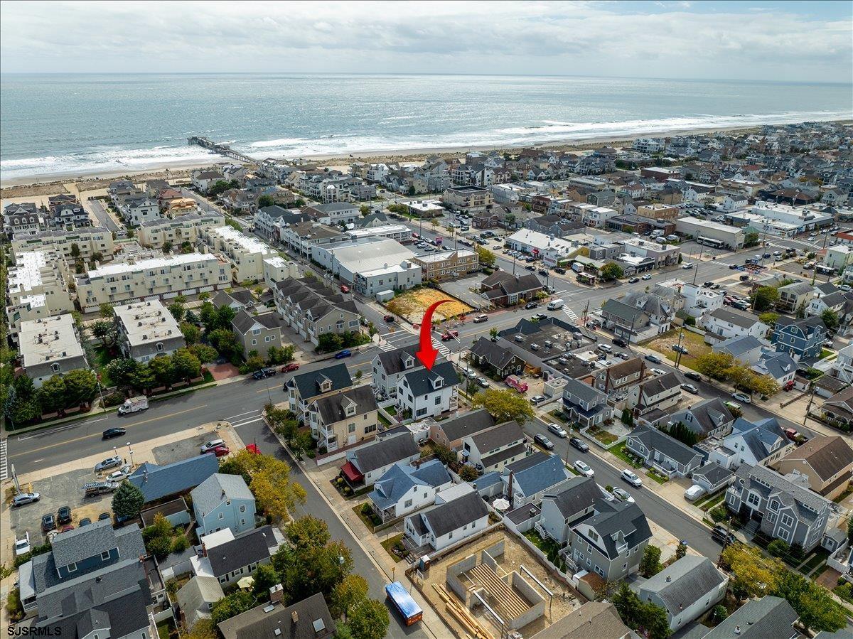 1A N Douglas Ave