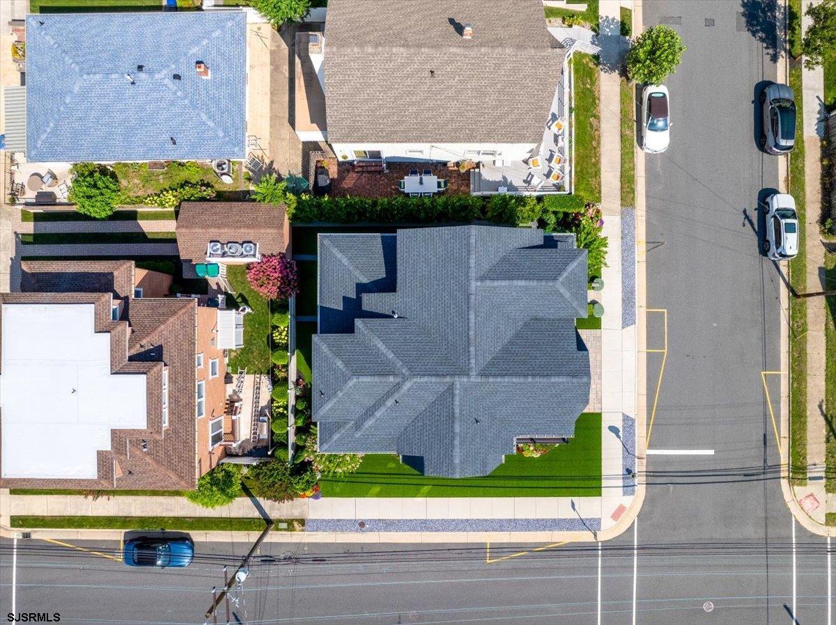 2931 Pacific Ave