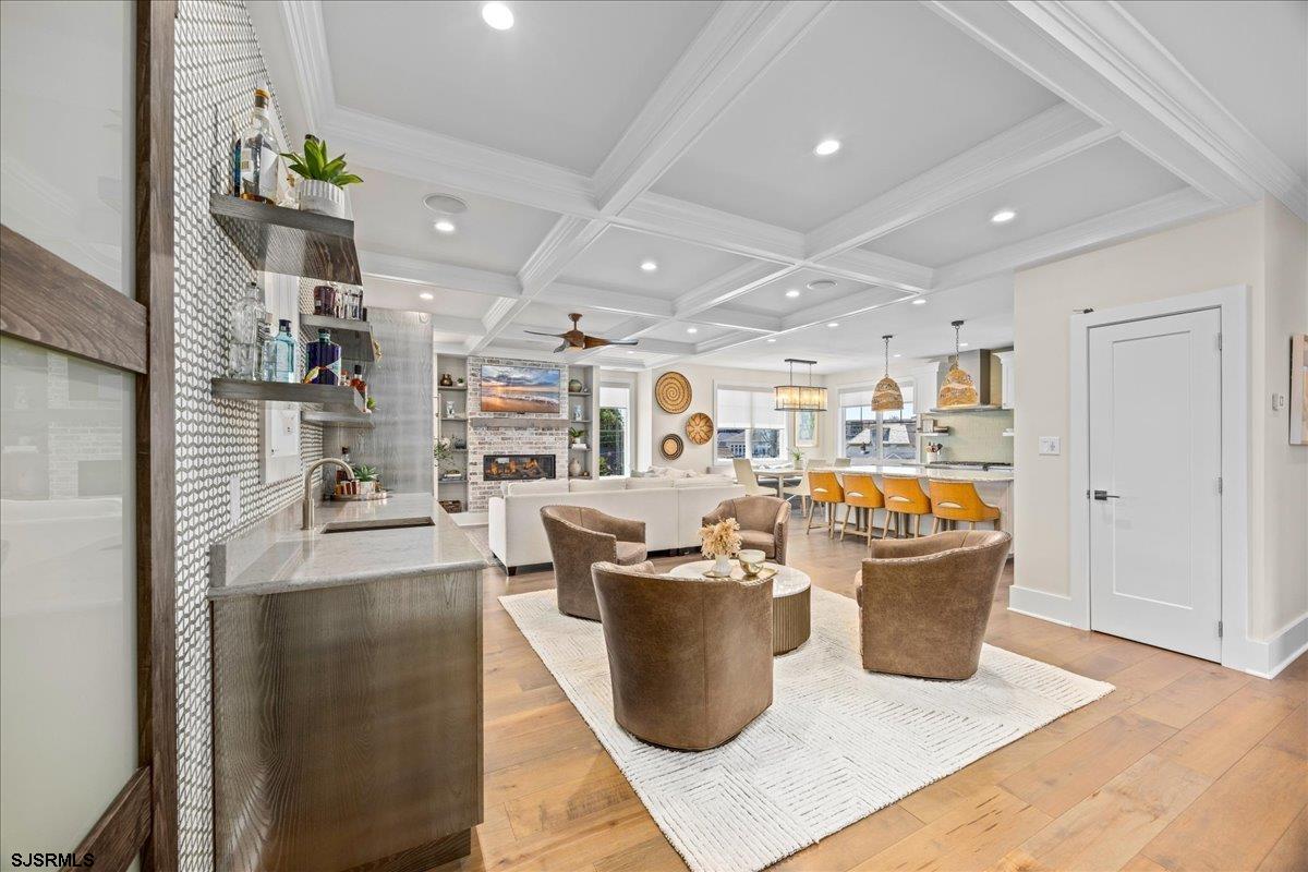 2931 Pacific Ave
