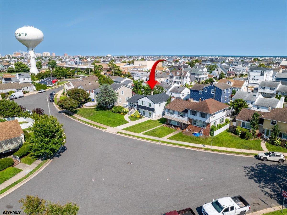 8 S Colmar Cir