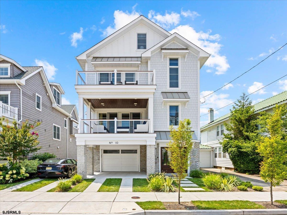 10 S Knight Ave