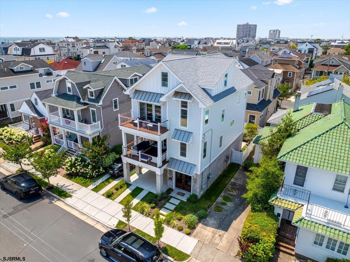 10 S Knight Ave