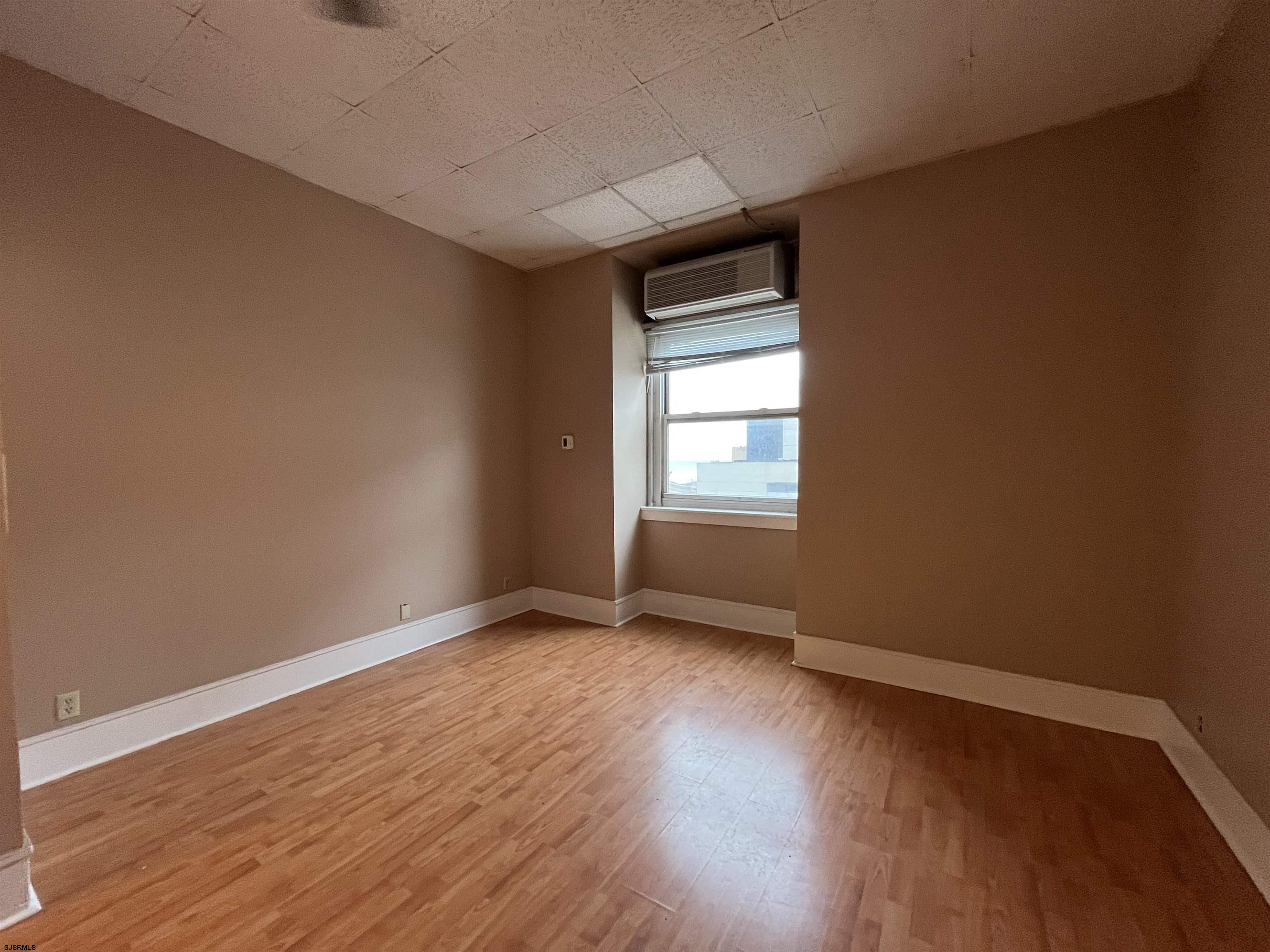 2721 Boardwalk Unit: 320