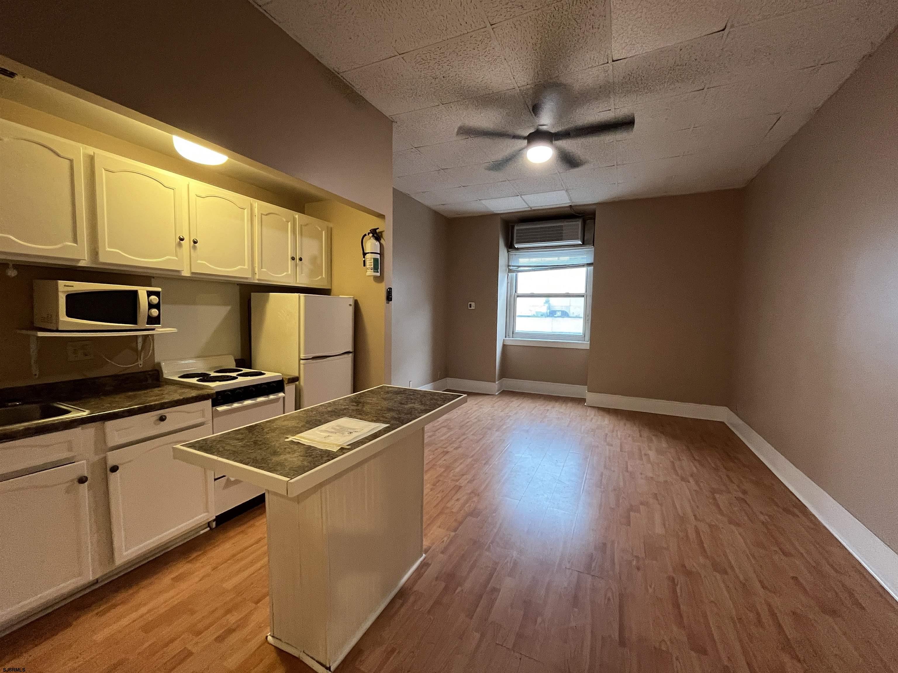 2721 Boardwalk Unit: 320