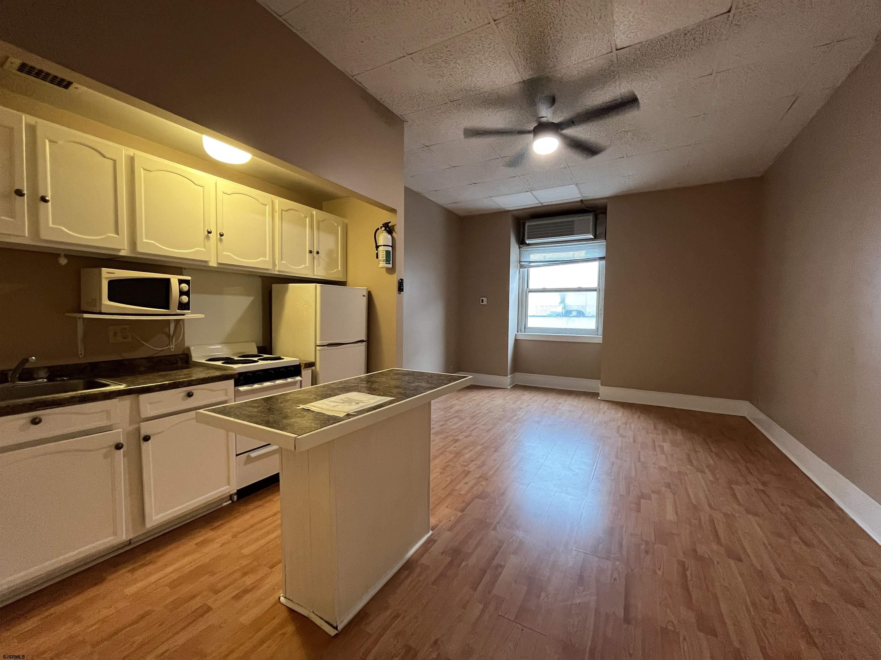 2721 Boardwalk Unit: 320