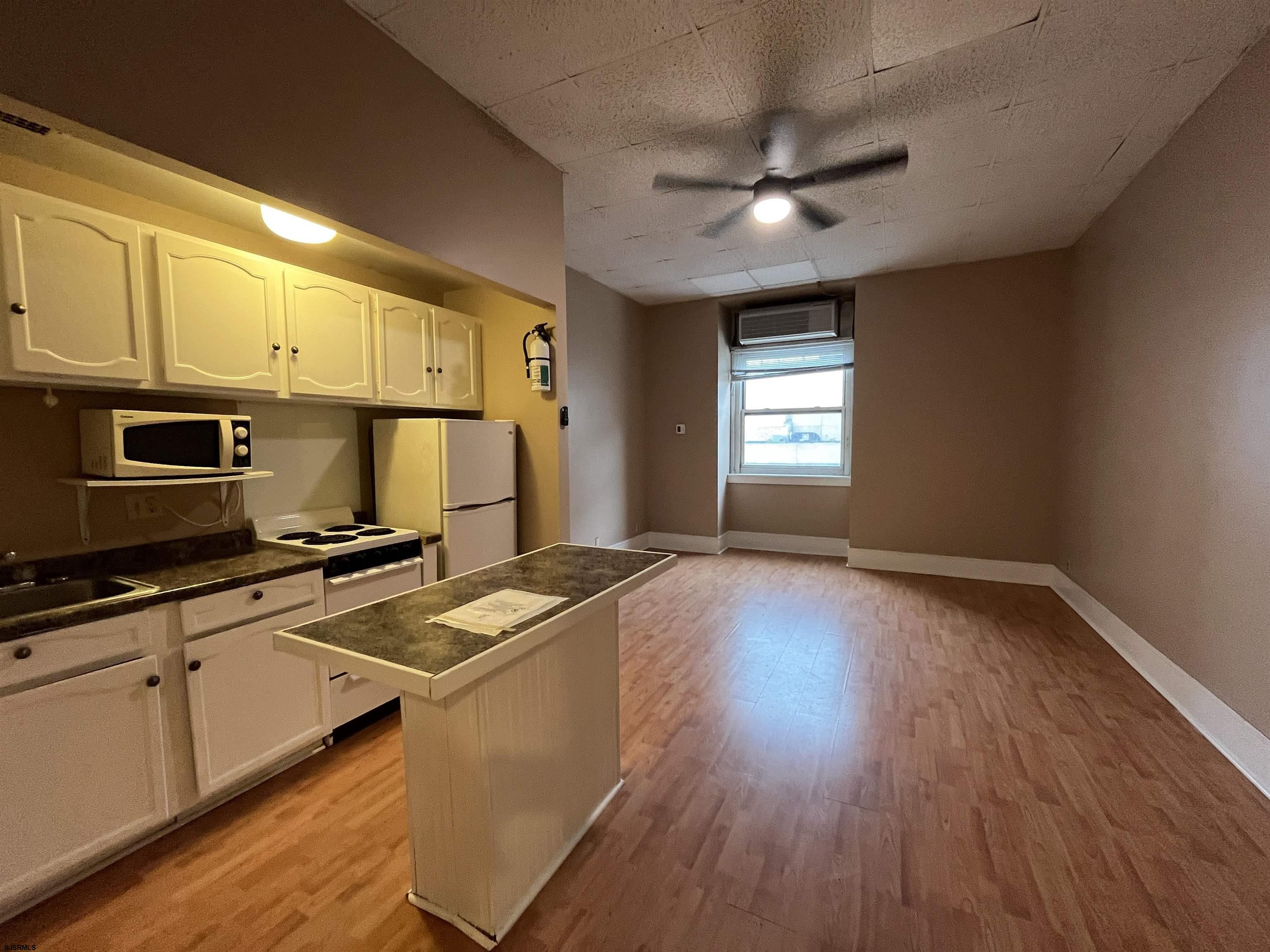 2721 Boardwalk Unit: 320