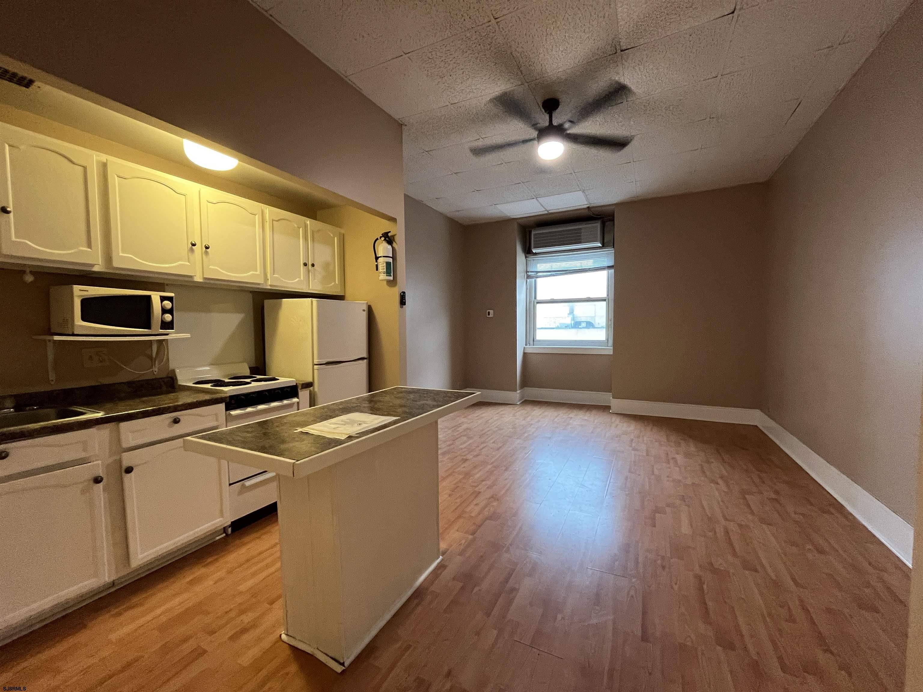 2721 Boardwalk Unit: 320