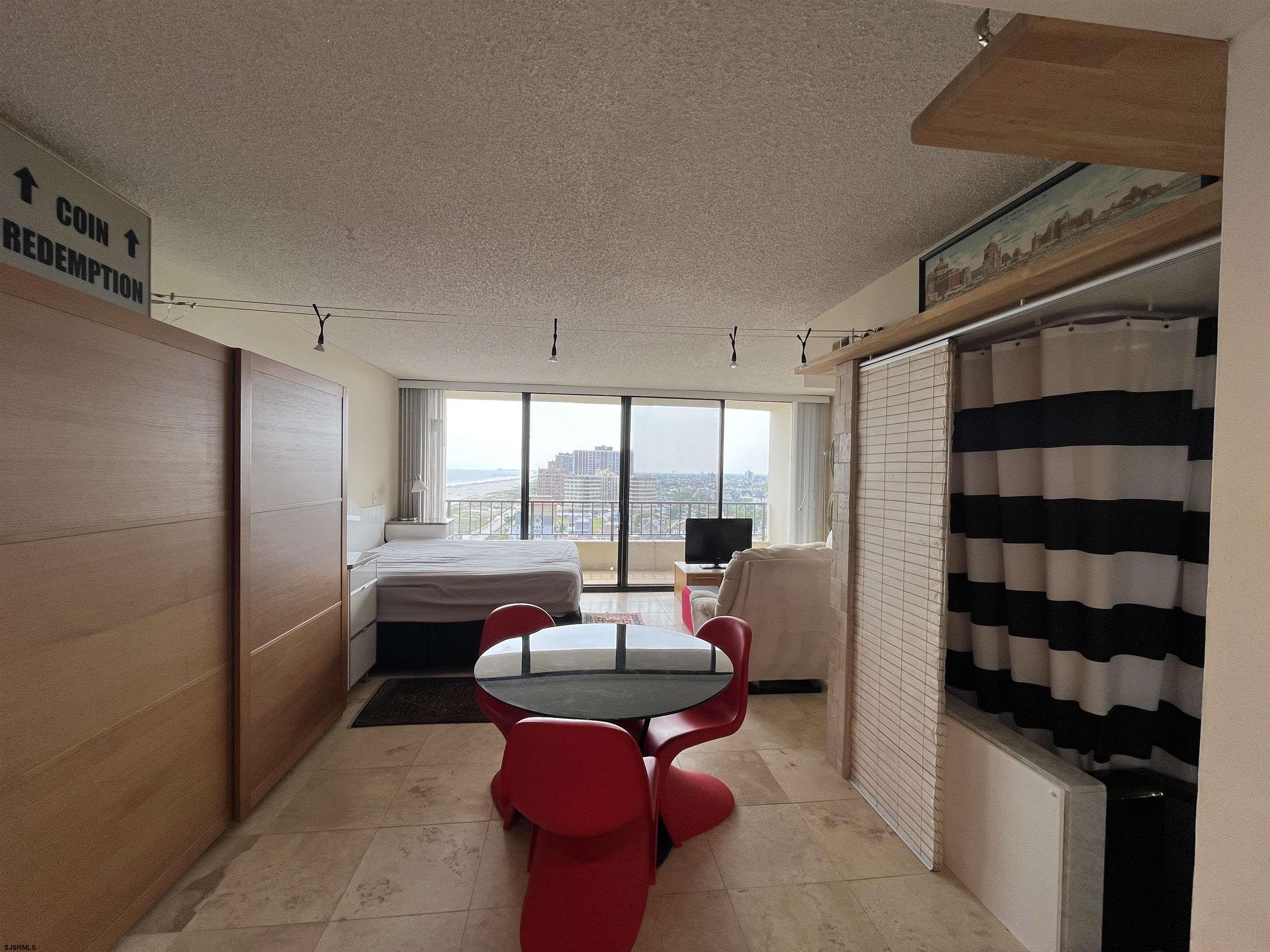 3851 Boardwalk Unit: 1108