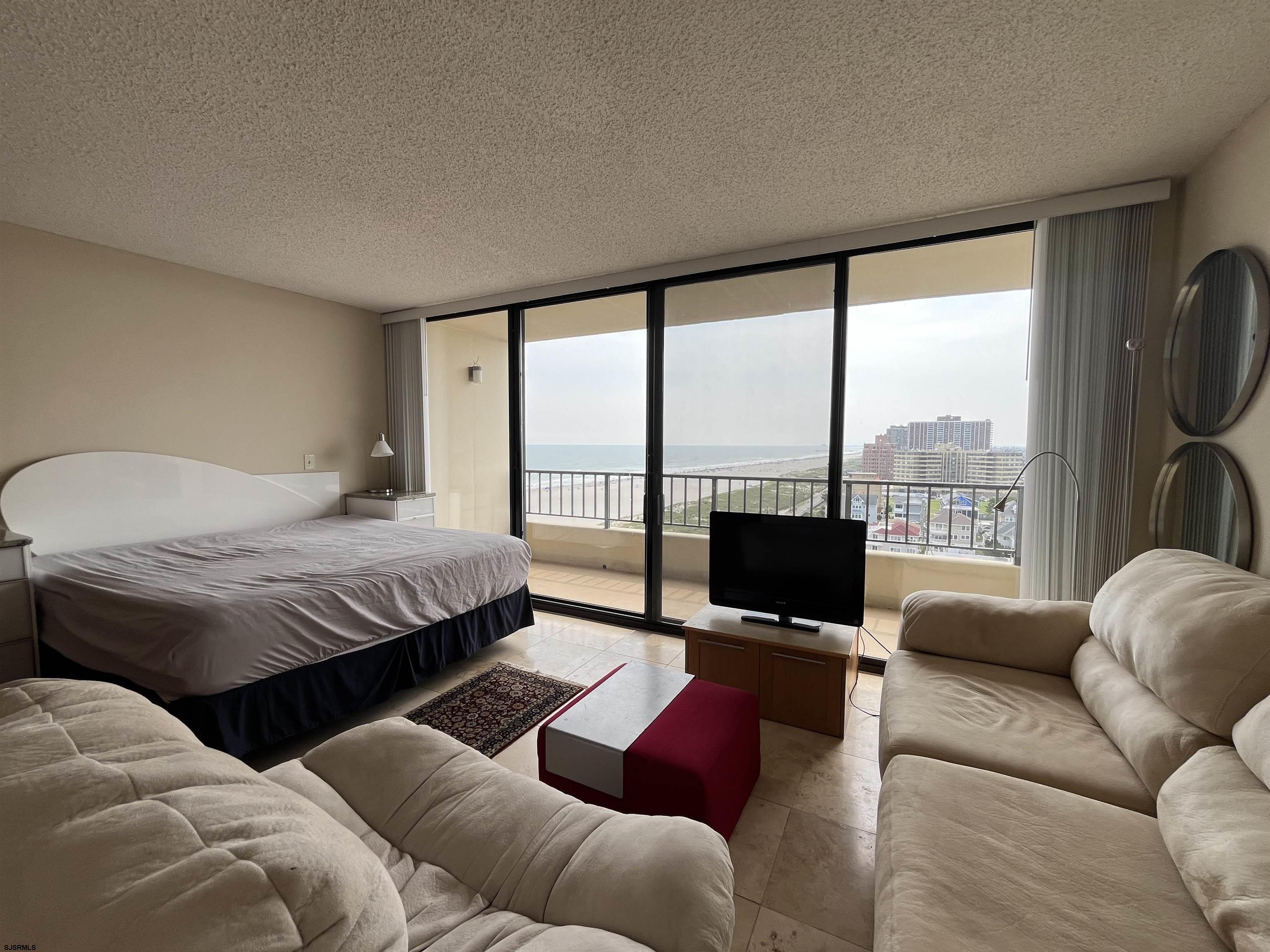 3851 Boardwalk Unit: 1108