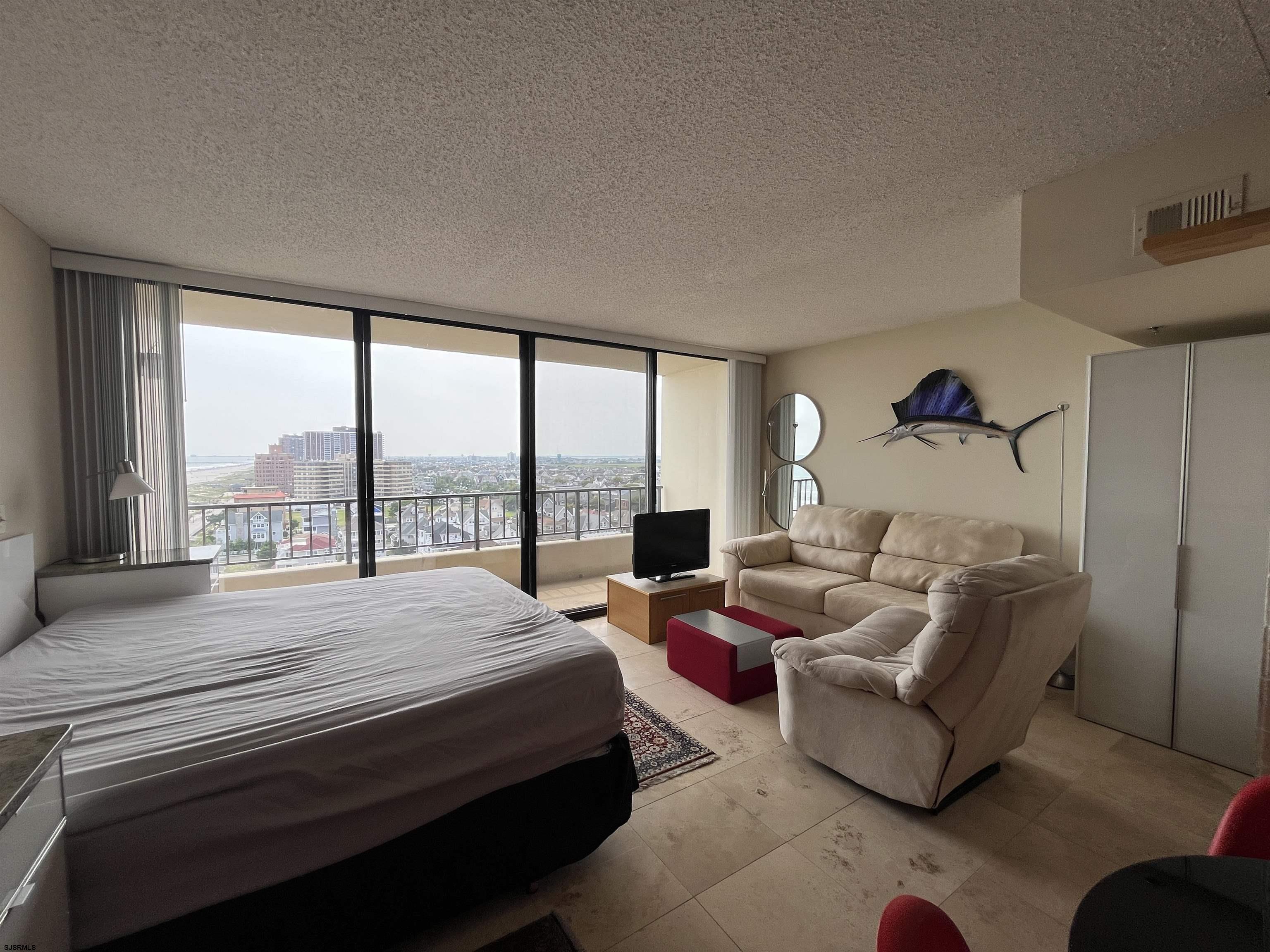 3851 Boardwalk Unit: 1108
