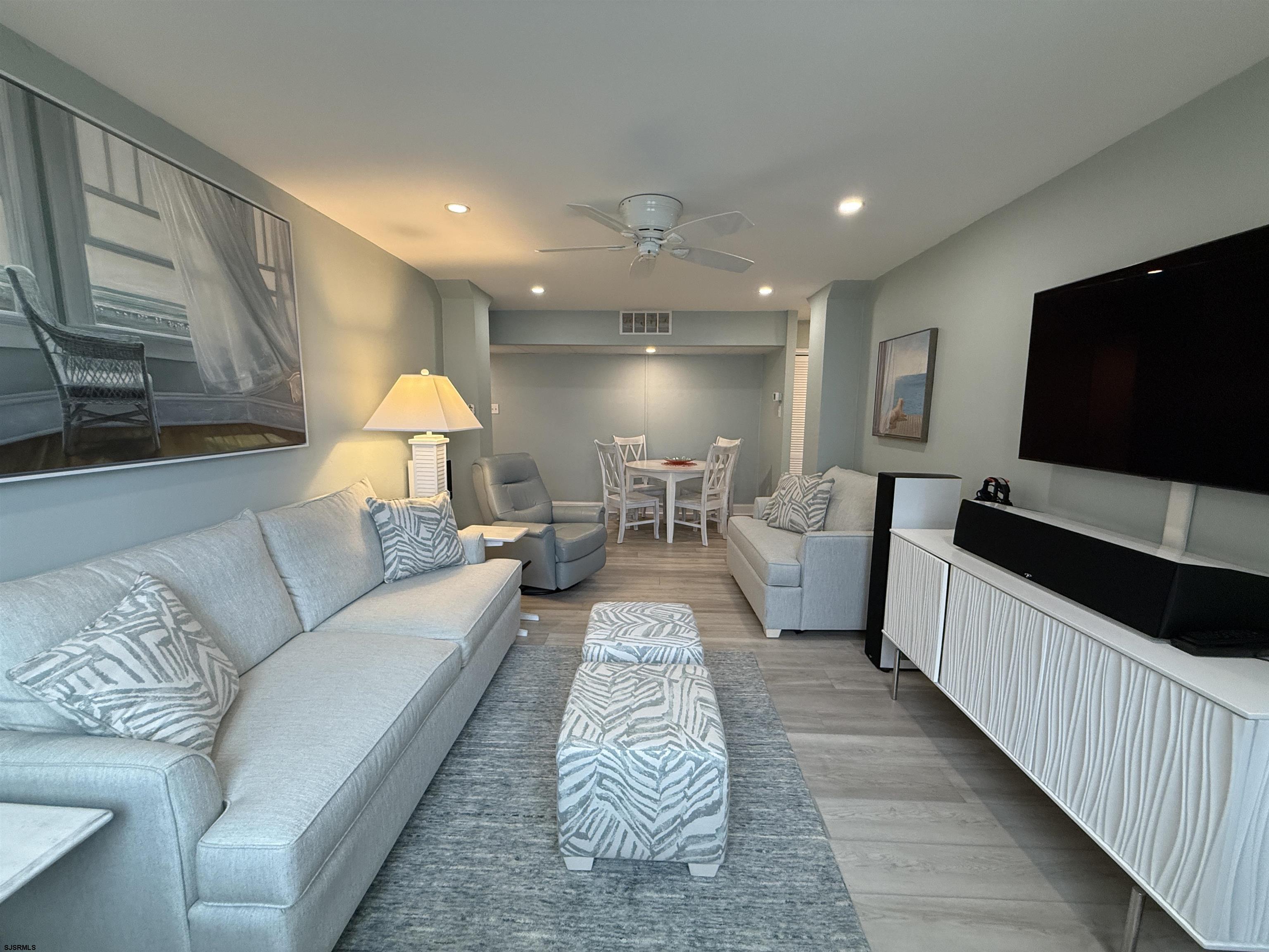 101 S Raleigh Ave Unit: 733