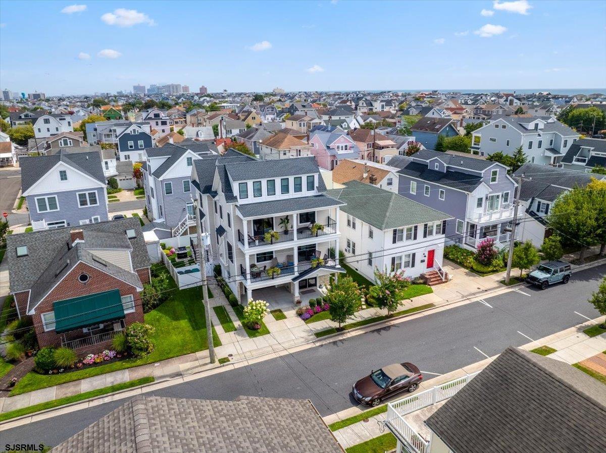 21 N Douglas Ave
