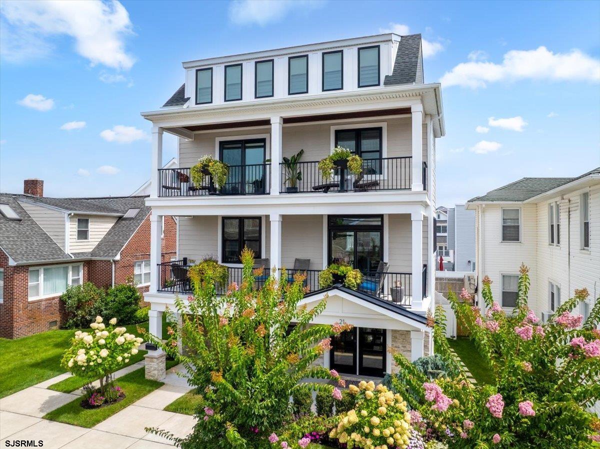 21 N Douglas Ave