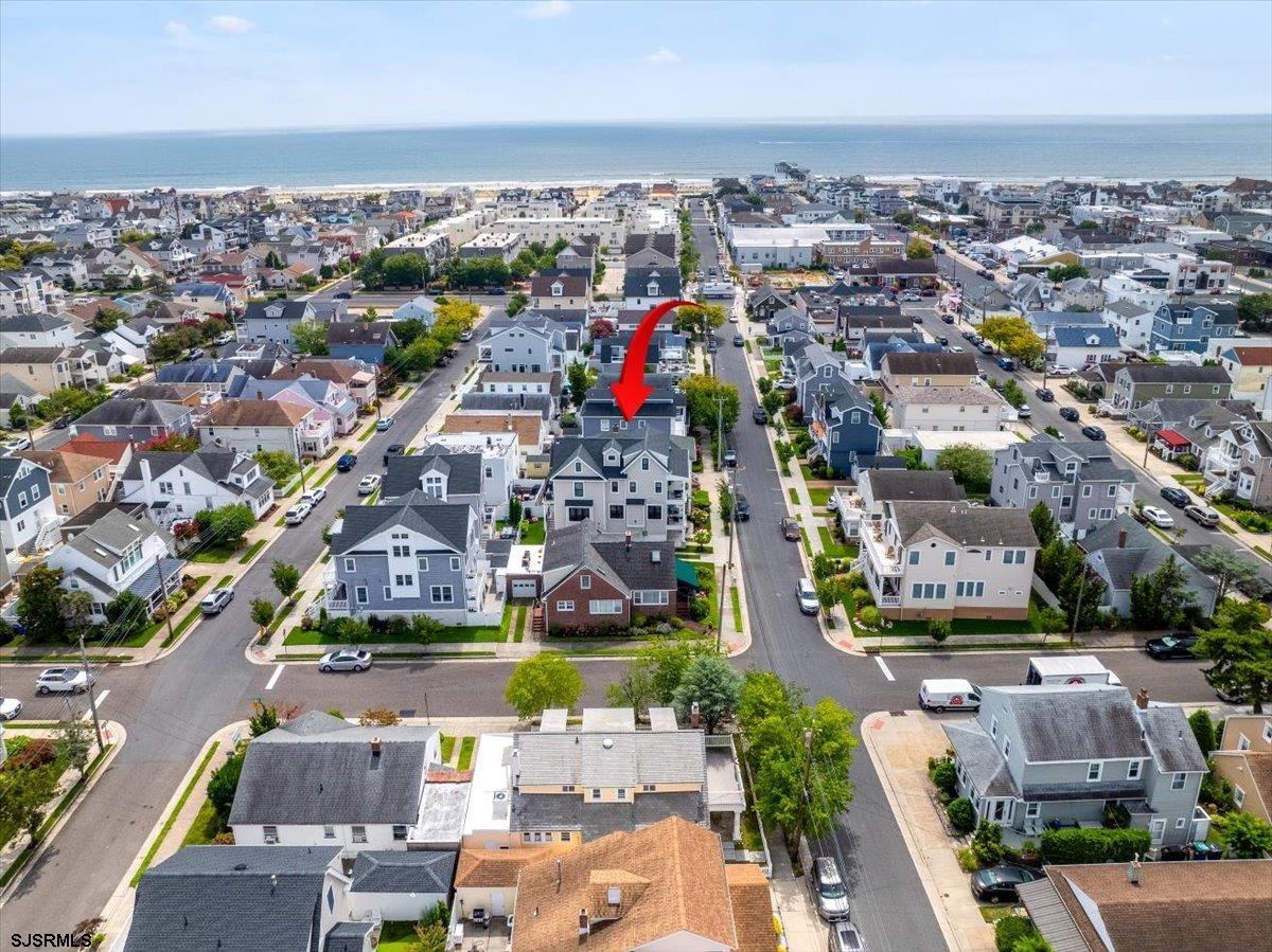 21 N Douglas Ave