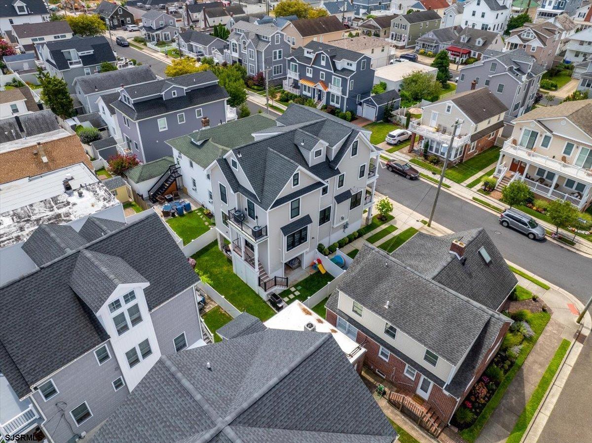 21 N Douglas Ave