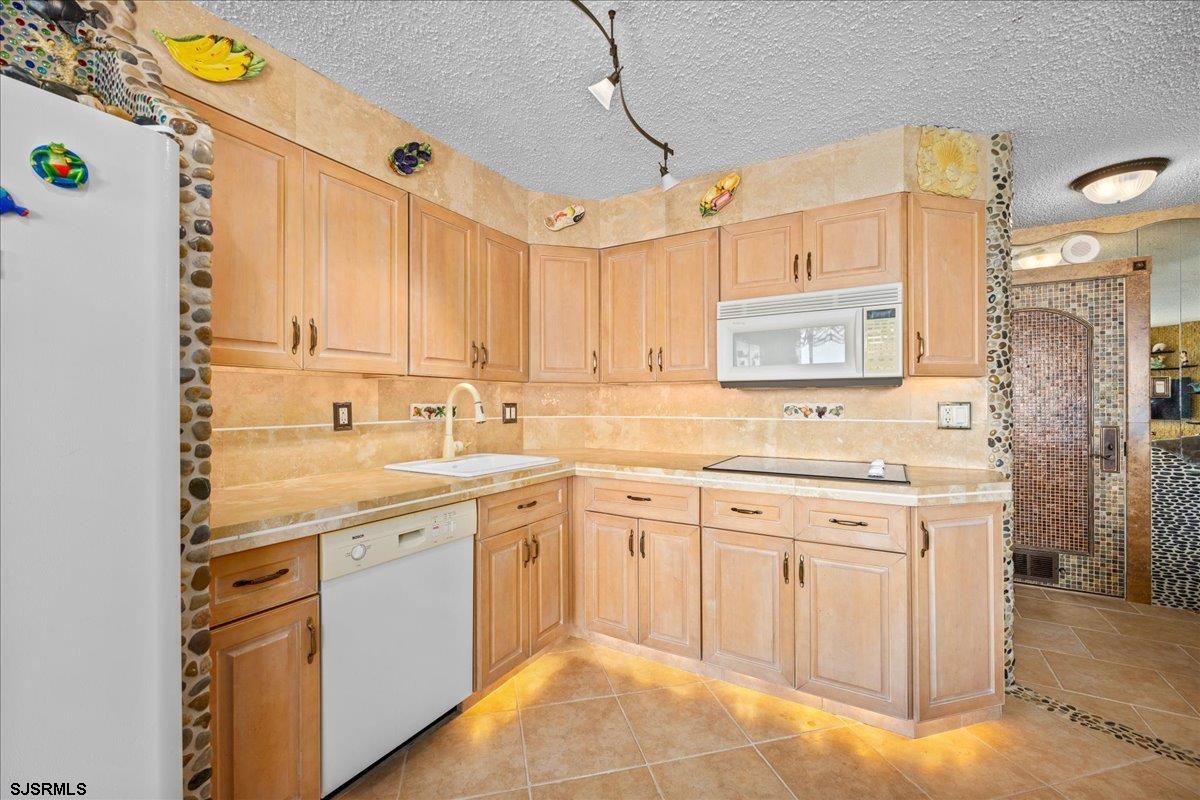 9600 Atlantic Ave Unit: 814