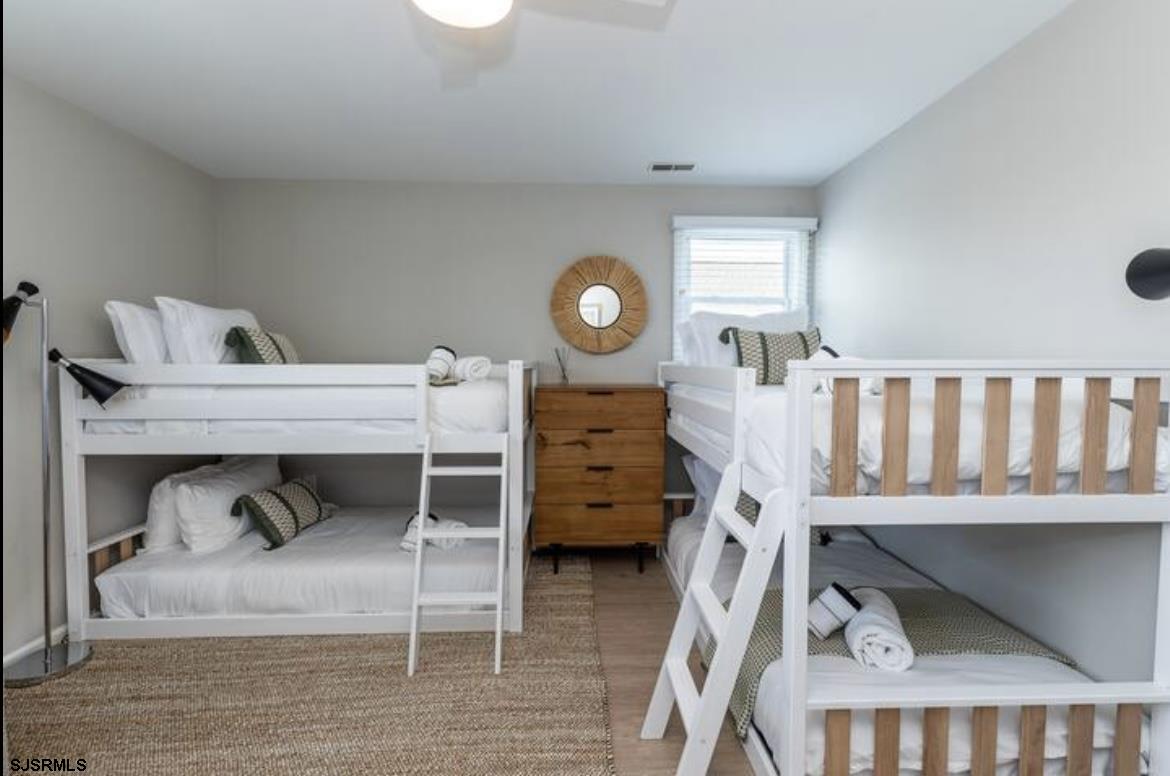 7005 Ventnor Gardens Plaza Unit: 2