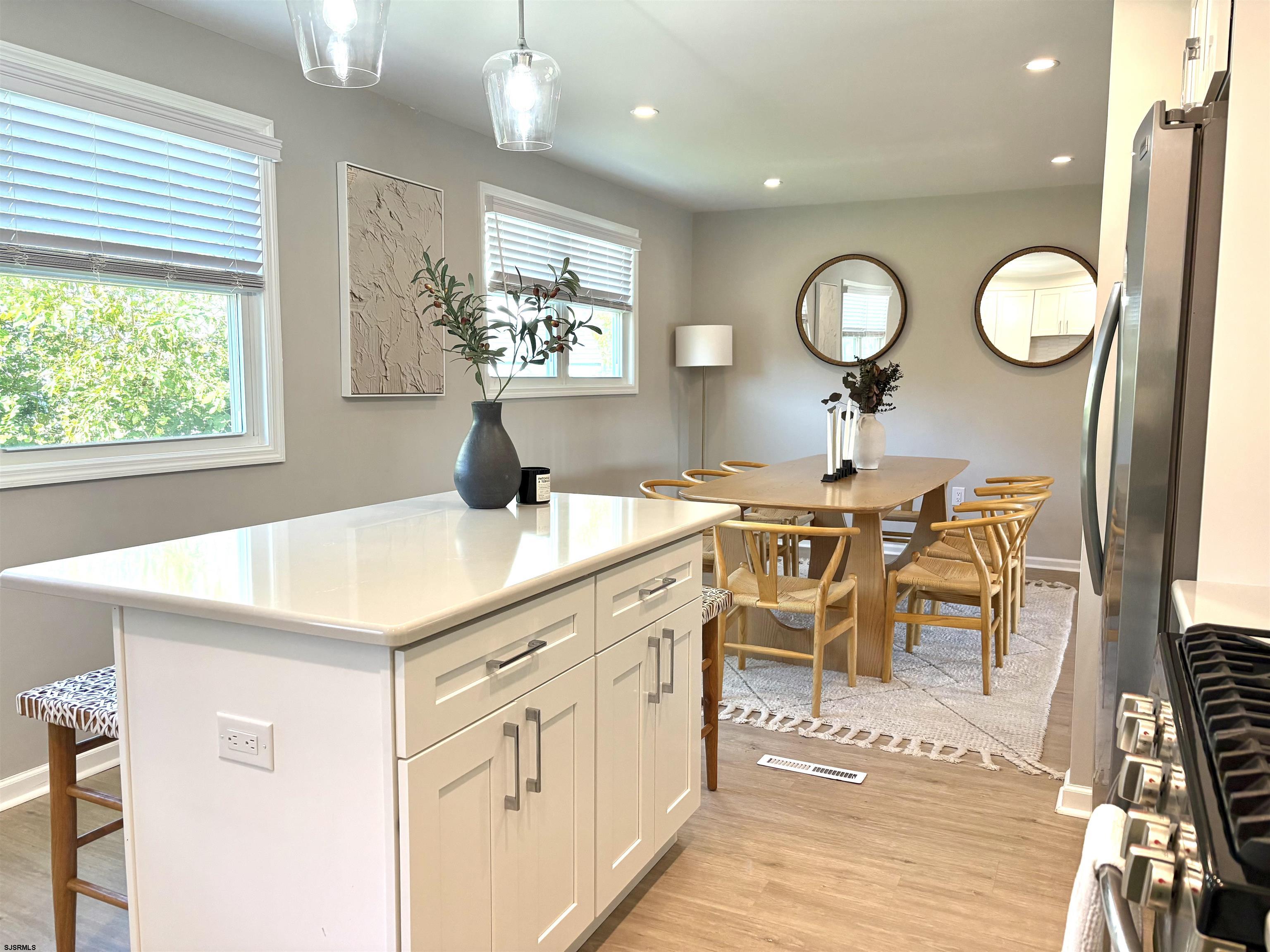7005 Ventnor Gardens Plaza Unit: 2