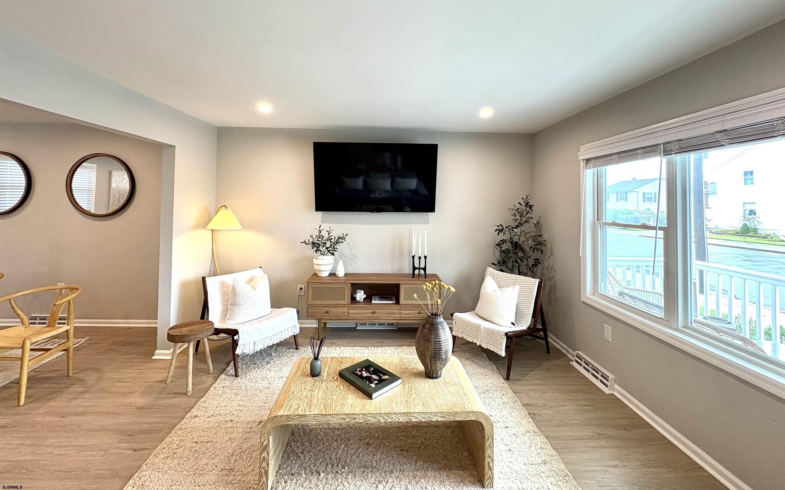 7005 Ventnor Gardens Plaza Unit: 2