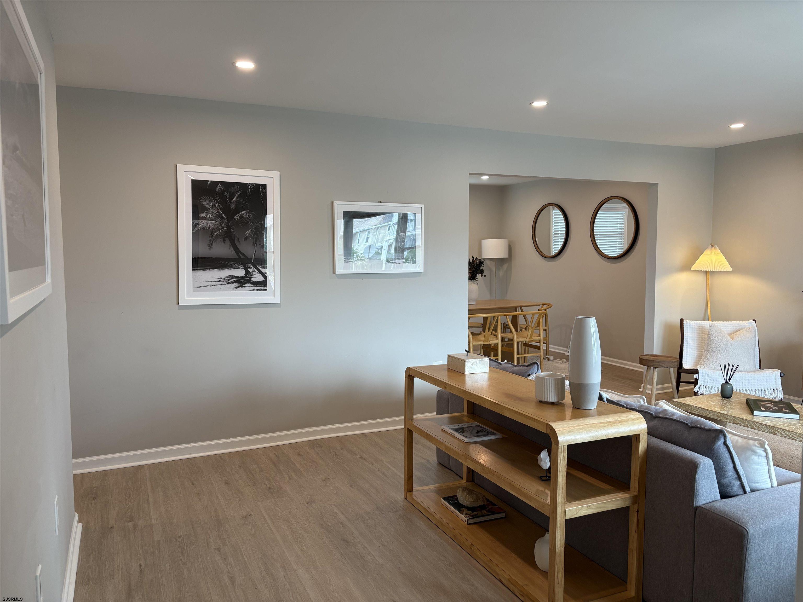 7005 Ventnor Gardens Plaza Unit: 2