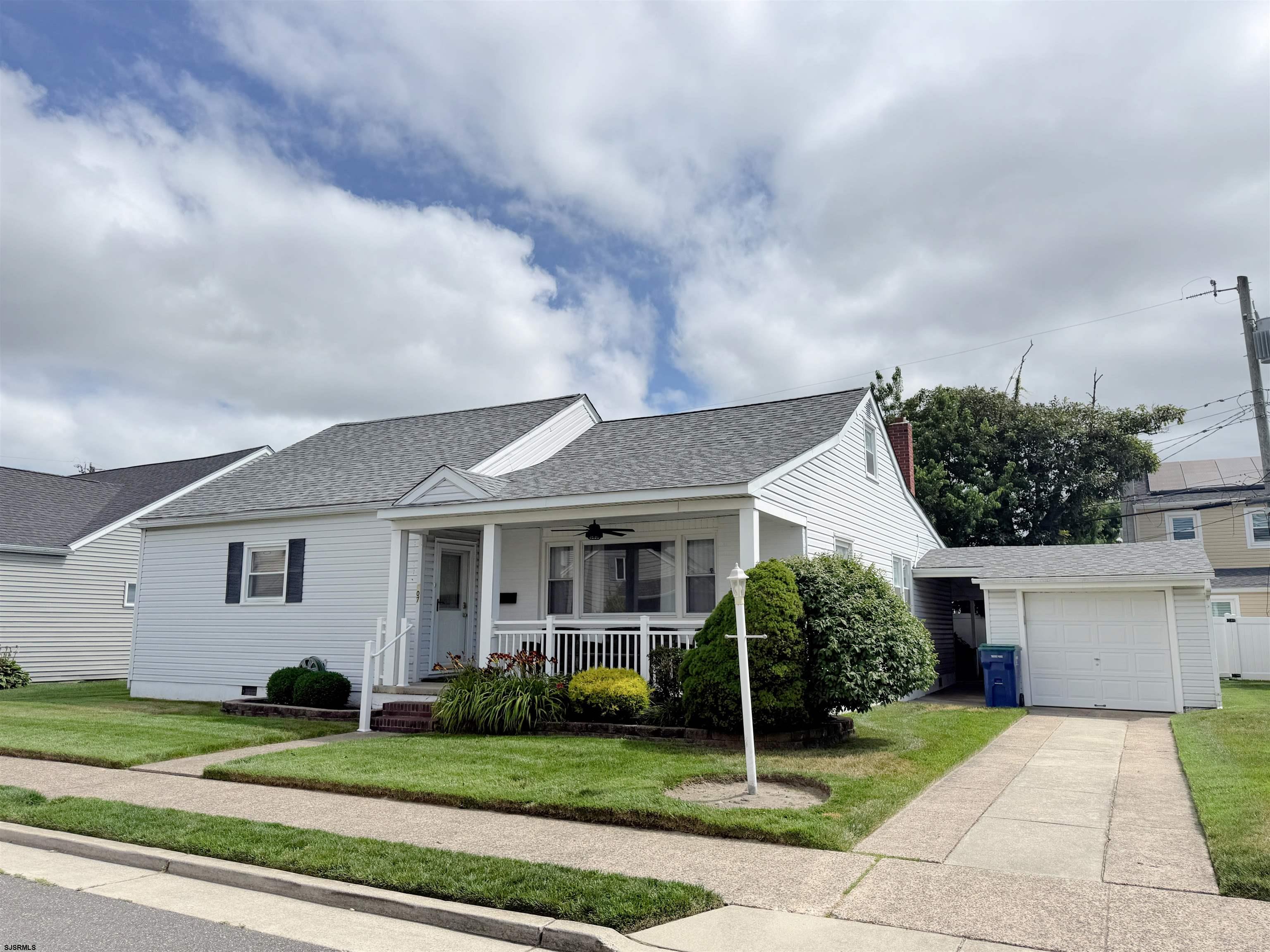 307 N Essex Ave