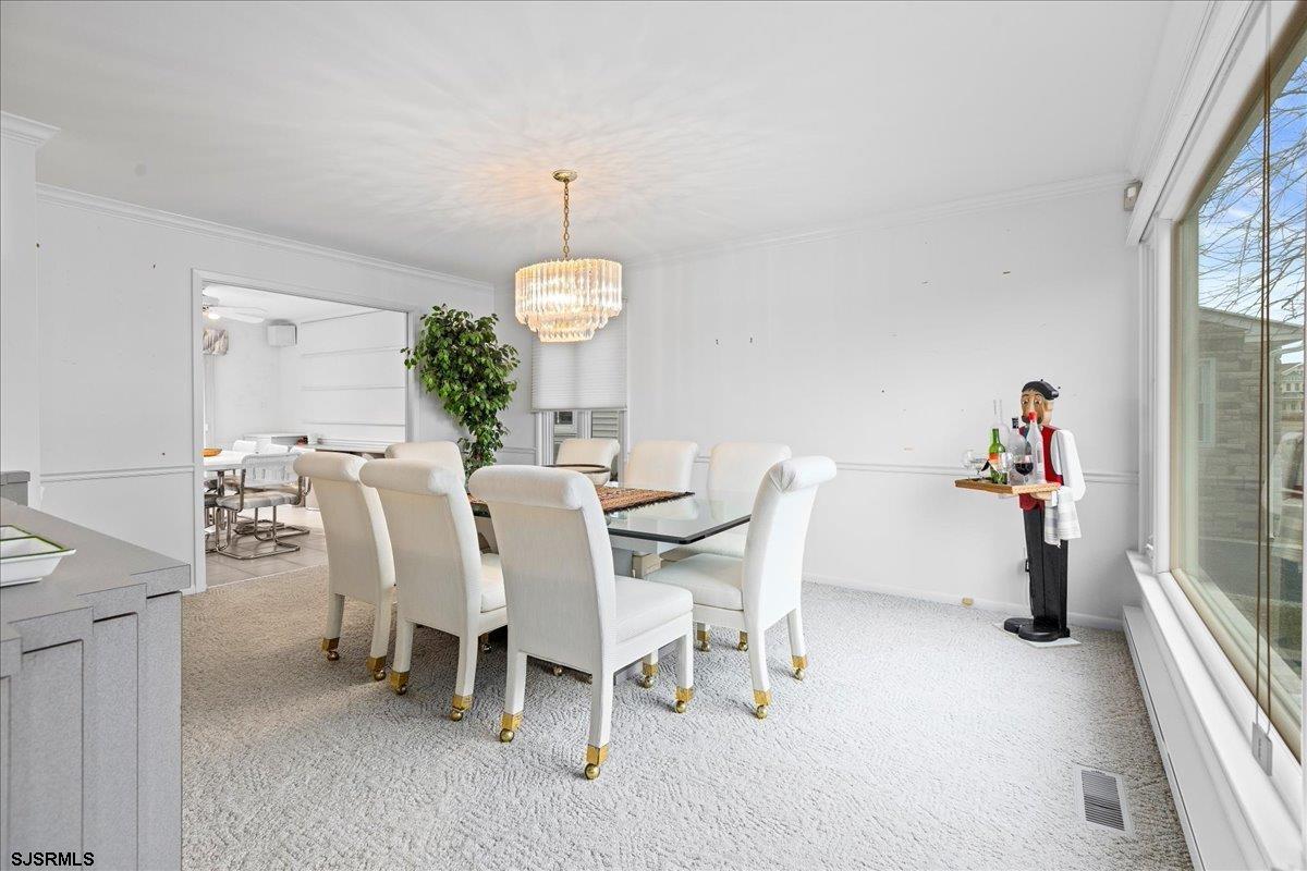 7905 Lagoon Dr