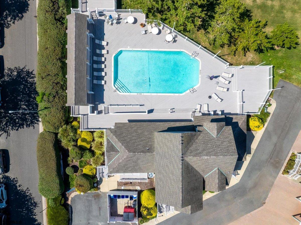 2202 East Dr Unit: 2202
