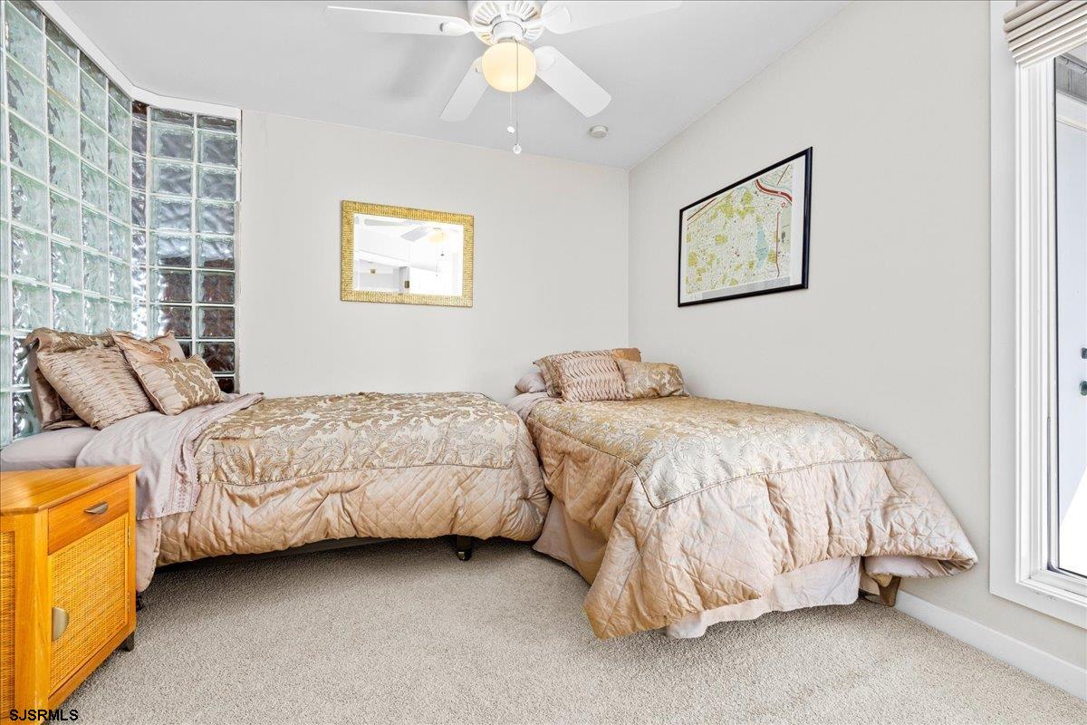 2202 East Dr Unit: 2202