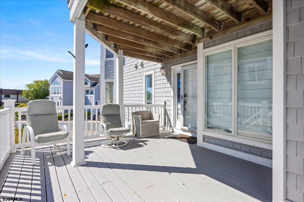 2202 East Dr Unit: 2202