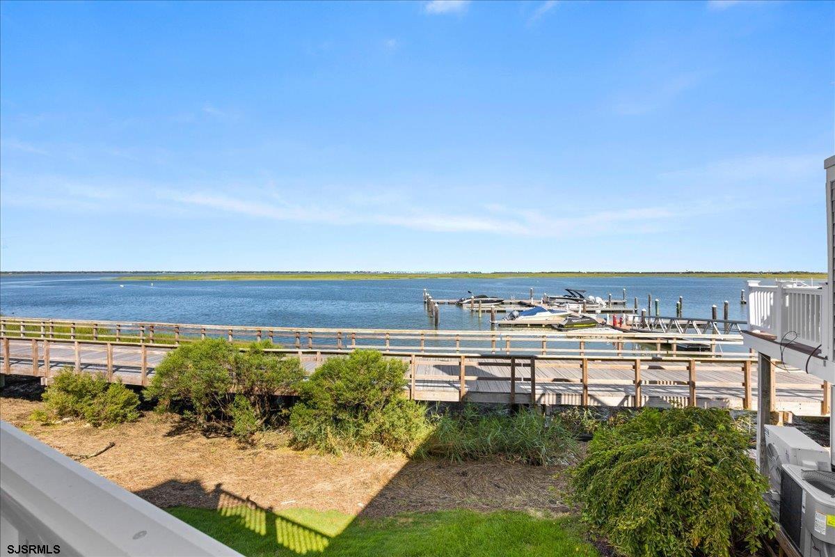 2202 East Dr Unit: 2202