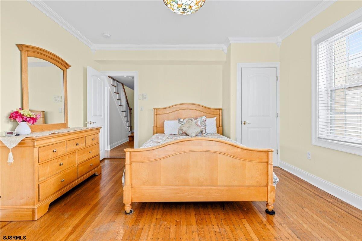 104 S Oakland Ave