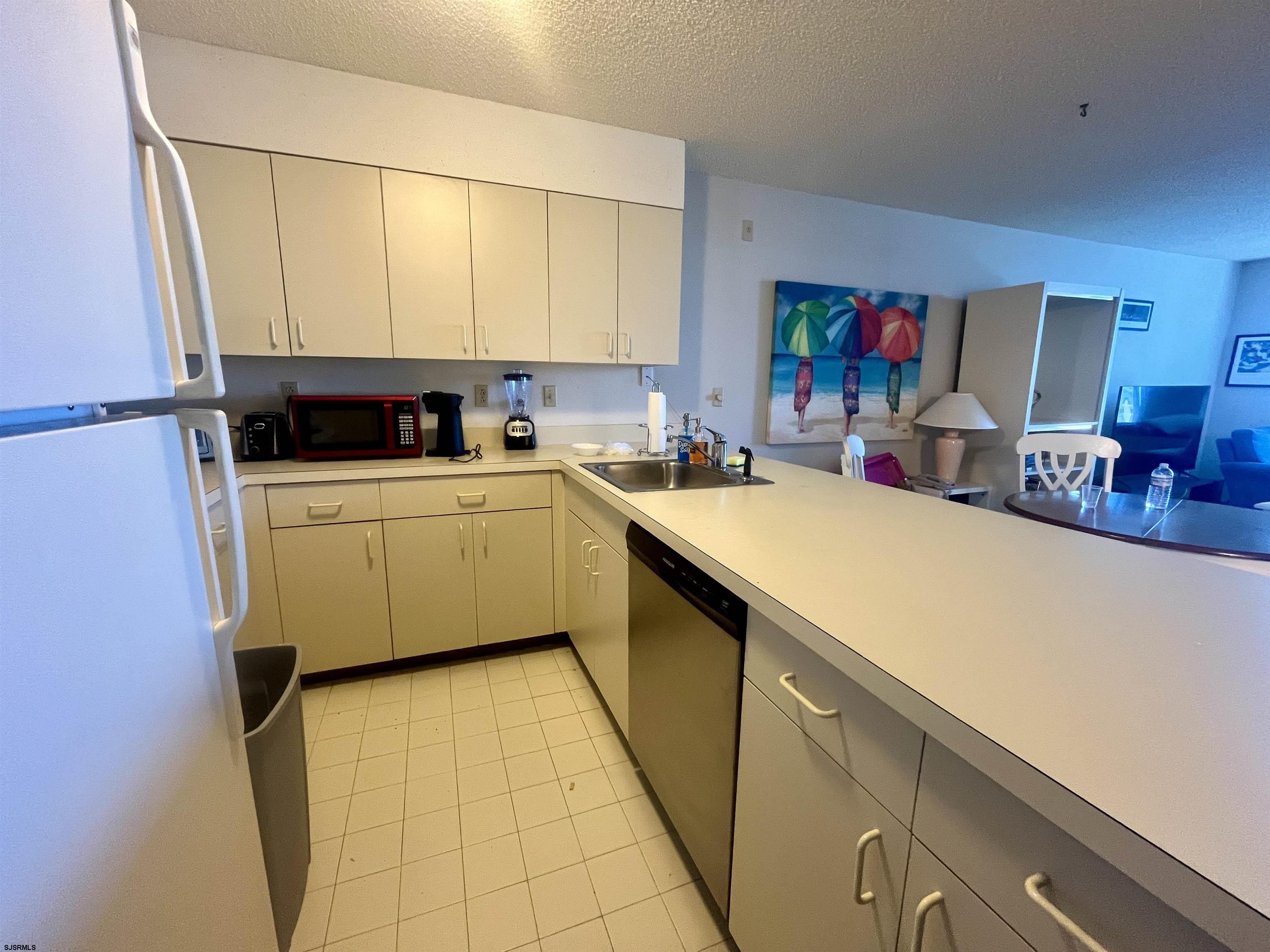1515 Boardwalk Unit: 809